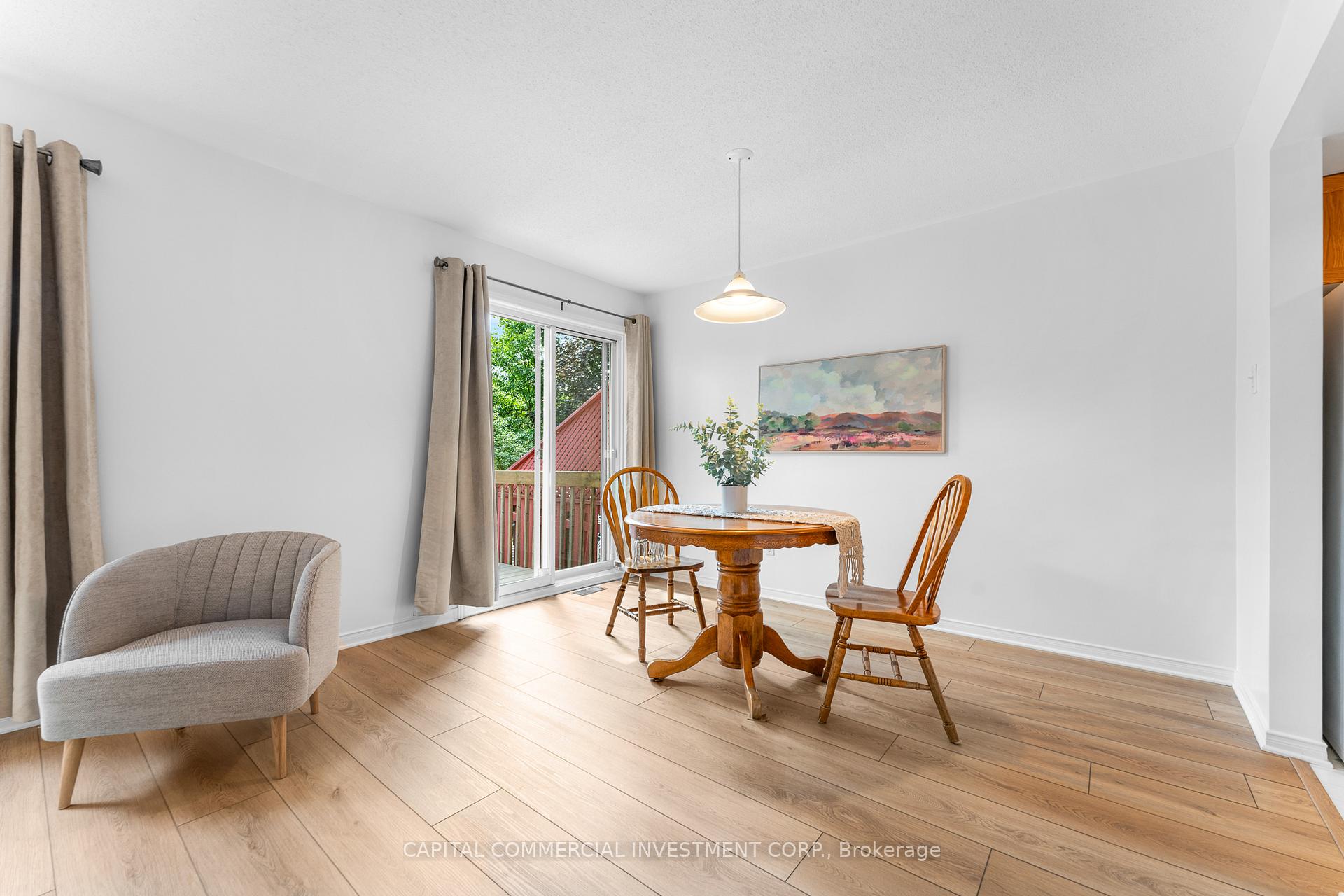 Photo 5 of 2074 Avenue P, Ottawa, Eastway Gardens/Industrial Park — HOMEH