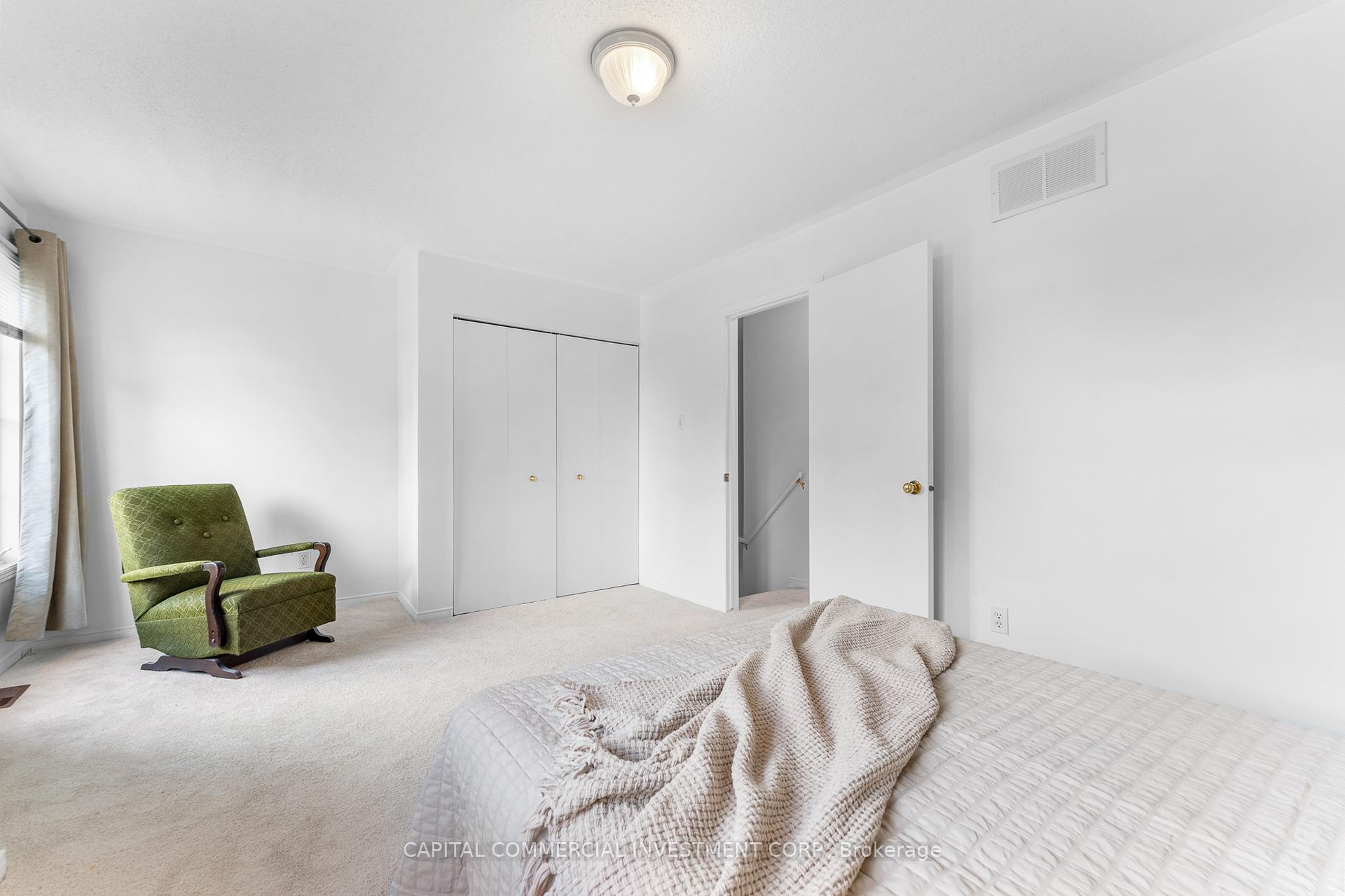 Photo 15 of 2074 Avenue P, Ottawa, Eastway Gardens/Industrial Park — HOMEH