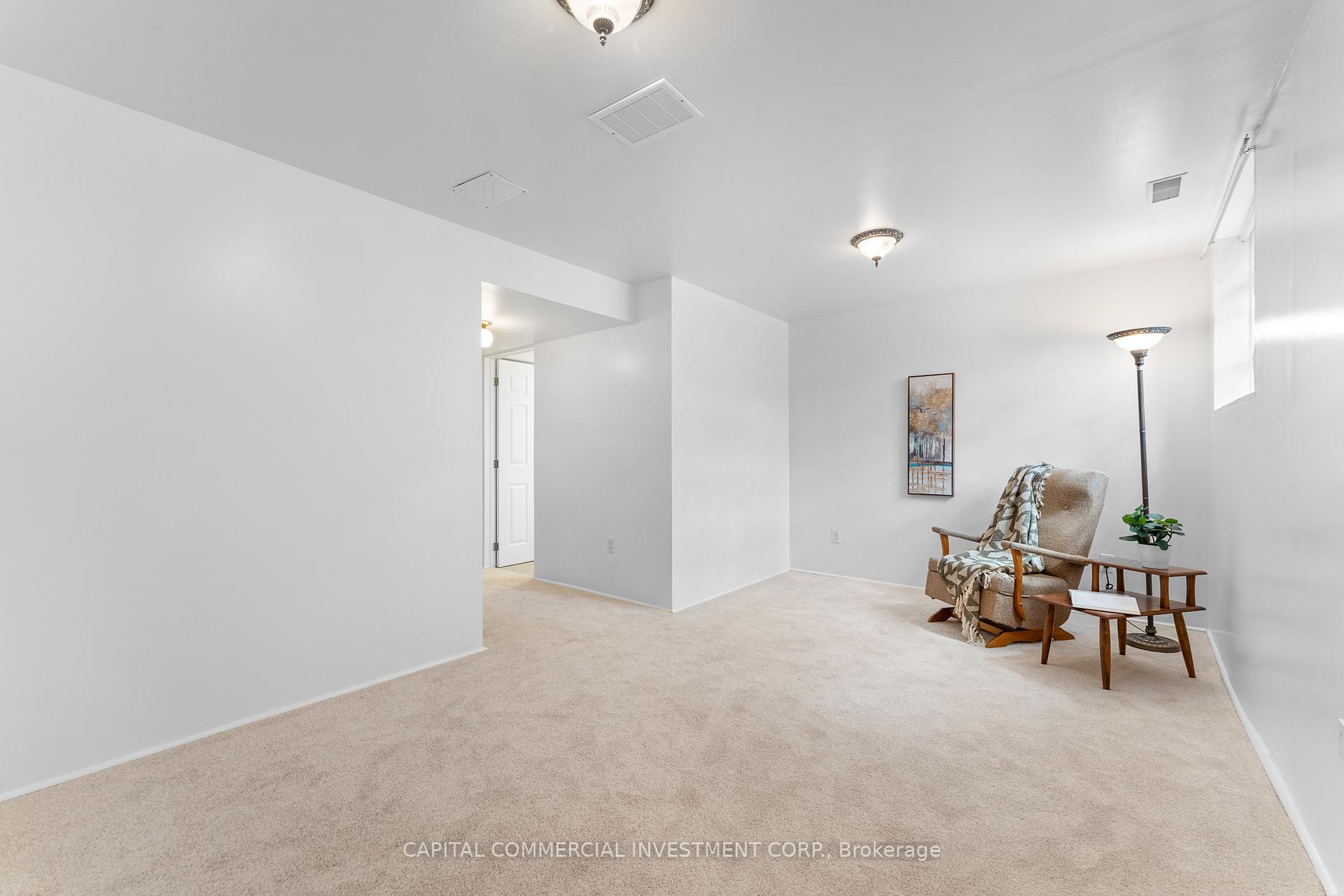 Photo 23 of 2074 Avenue P, Ottawa, Eastway Gardens/Industrial Park — HOMEH