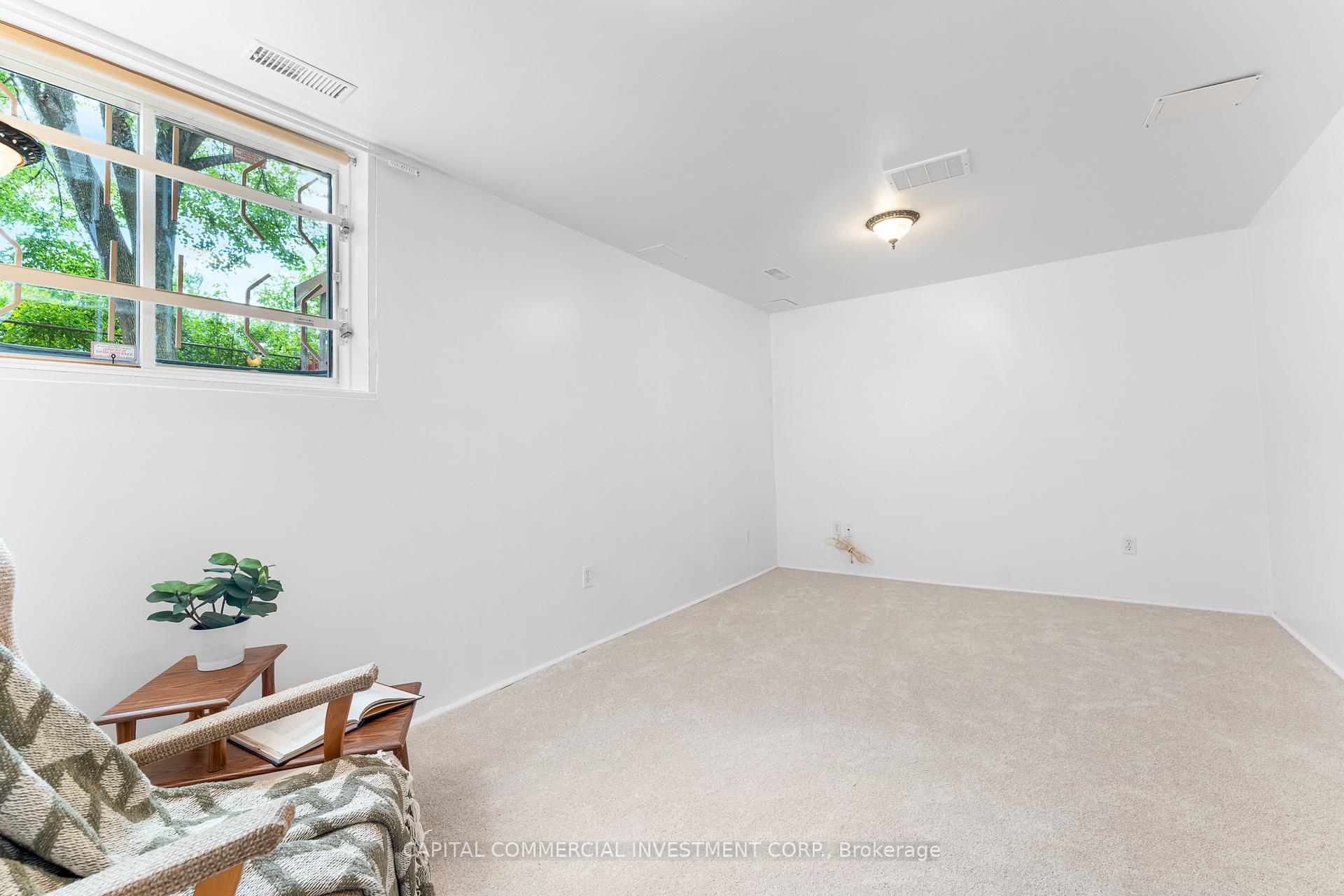 Photo 25 of 2074 Avenue P, Ottawa, Eastway Gardens/Industrial Park — HOMEH
