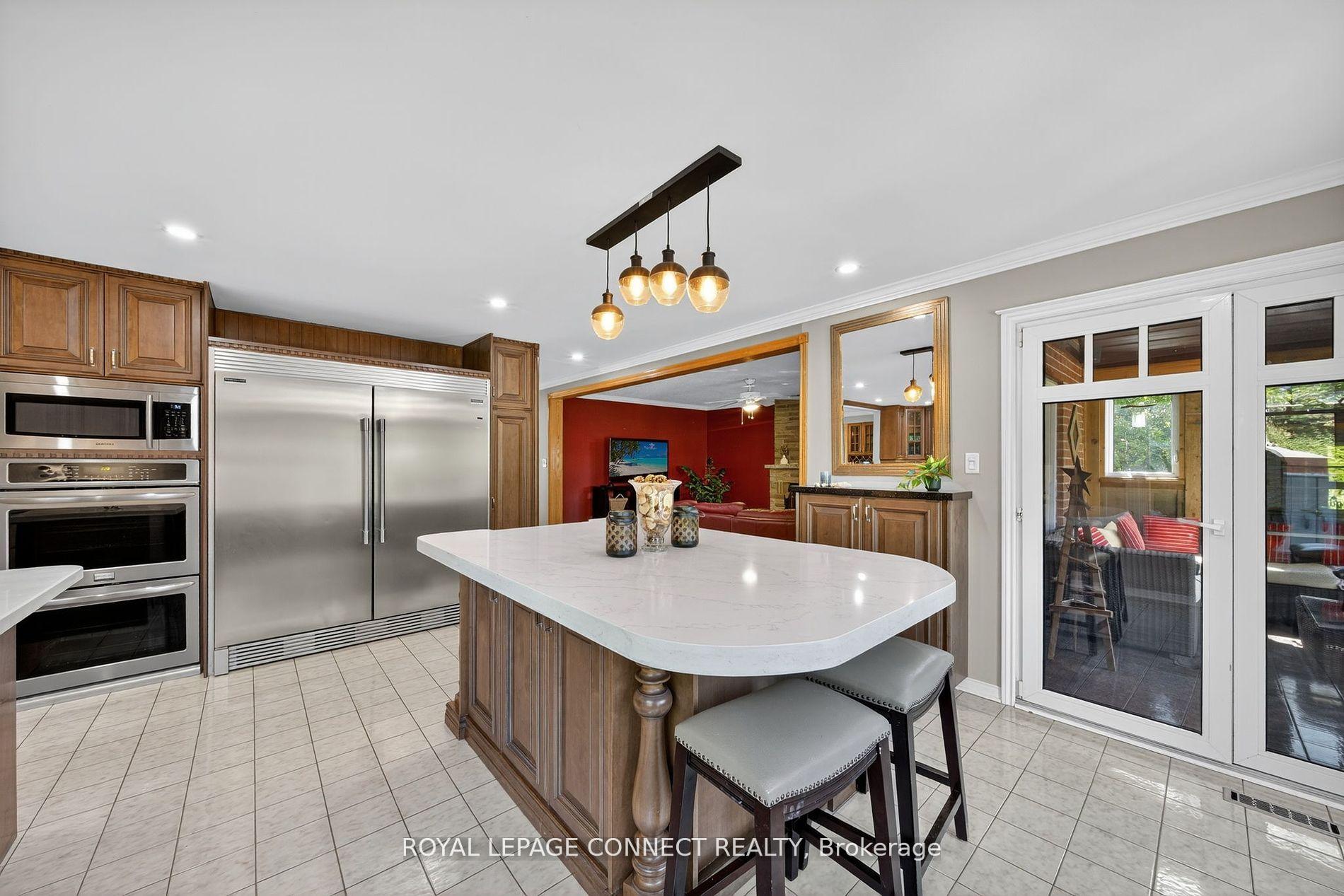 Photo 7 of 90 Golf Links Drive, Aurora, Aurora Highlands — HOMEH