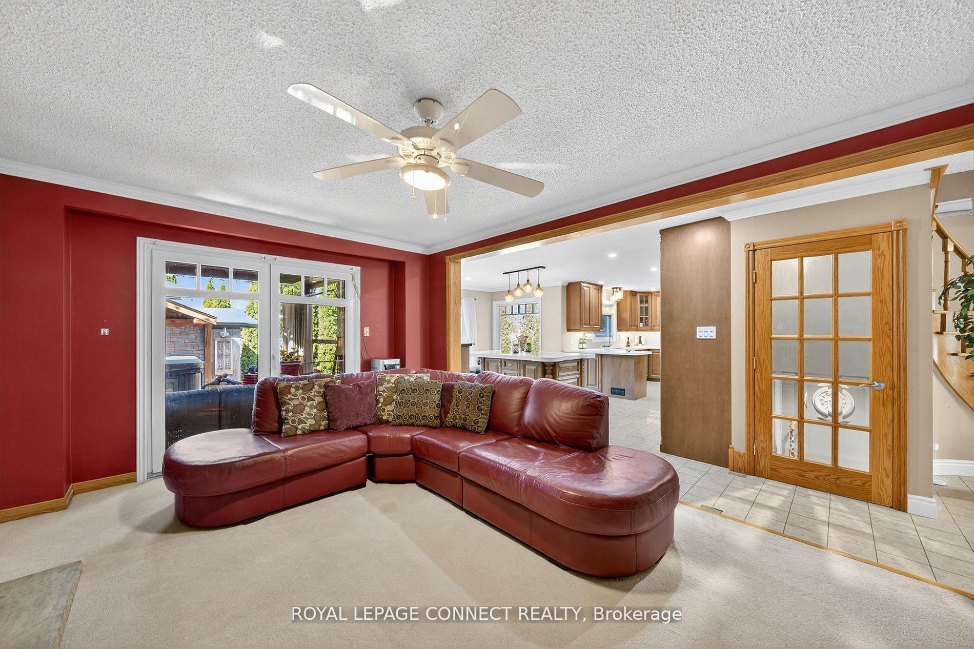 Photo 11 of 90 Golf Links Drive, Aurora, Aurora Highlands — HOMEH