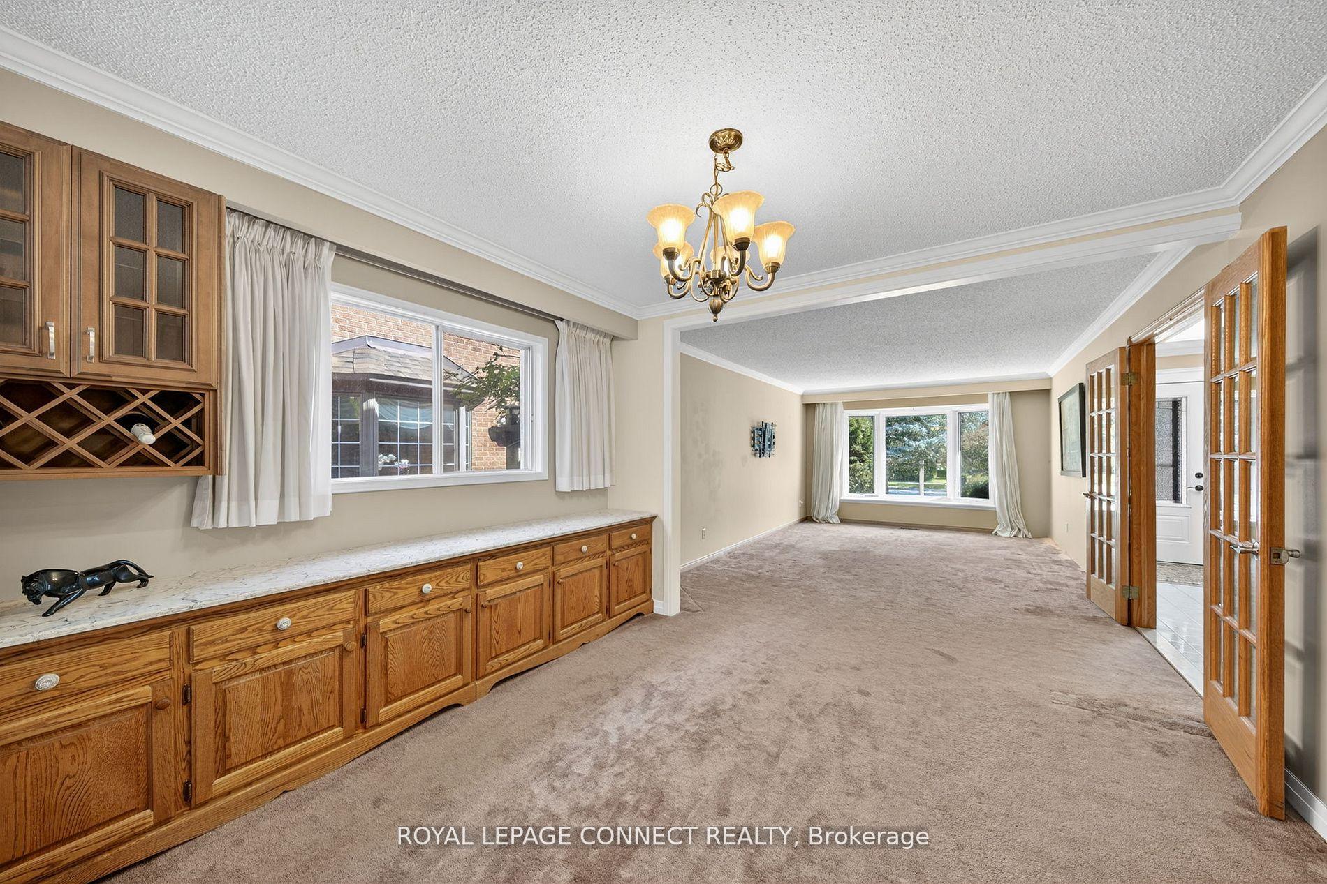 Photo 18 of 90 Golf Links Drive, Aurora, Aurora Highlands — HOMEH