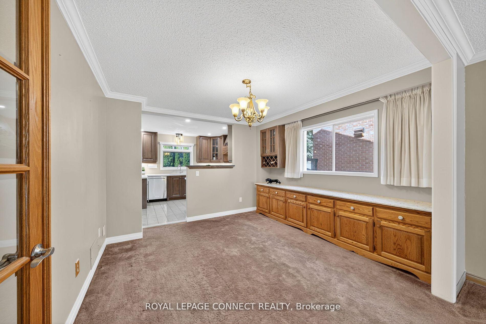 Photo 19 of 90 Golf Links Drive, Aurora, Aurora Highlands — HOMEH