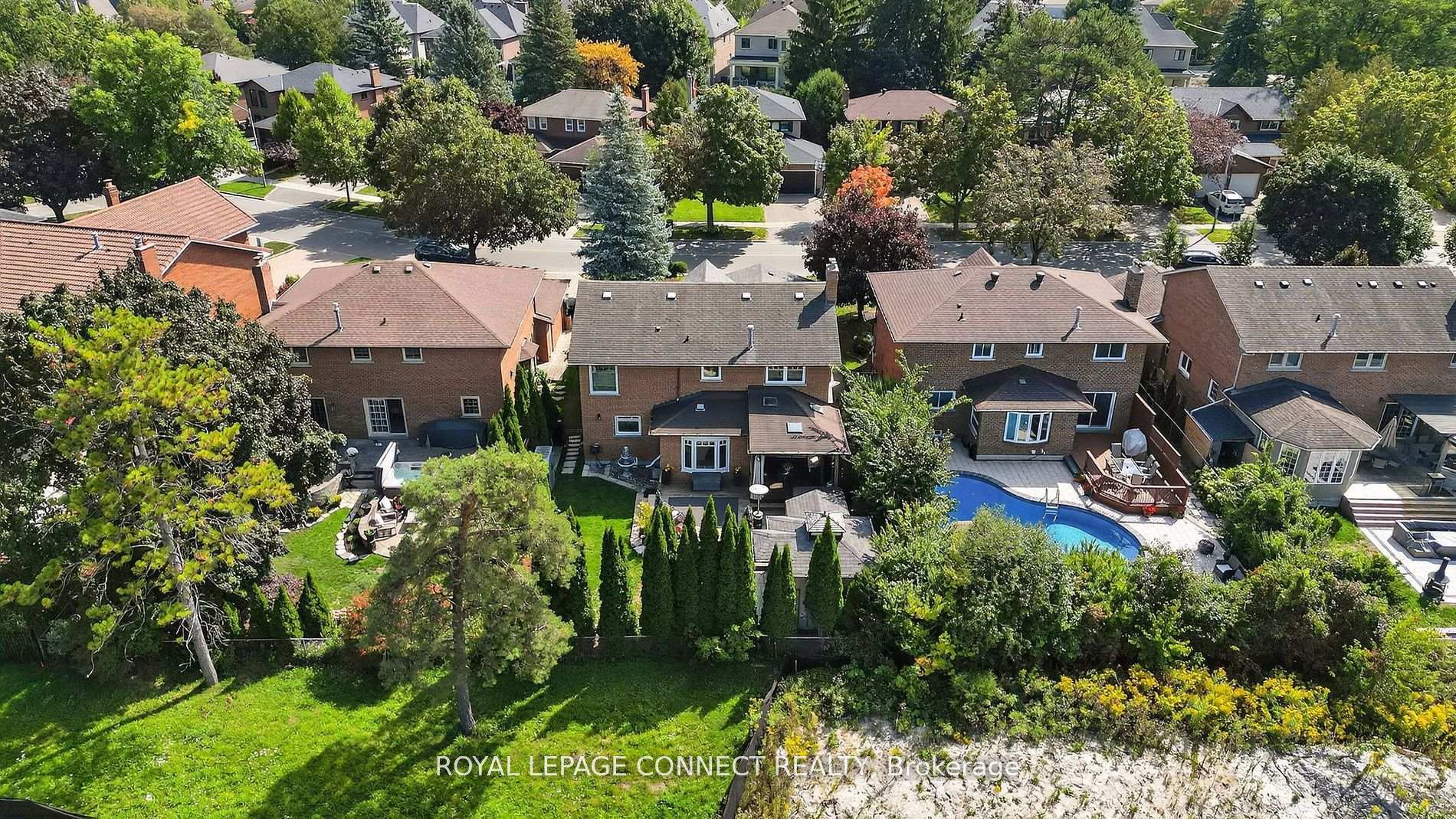 Photo 50 of 90 Golf Links Drive, Aurora, Aurora Highlands — HOMEH