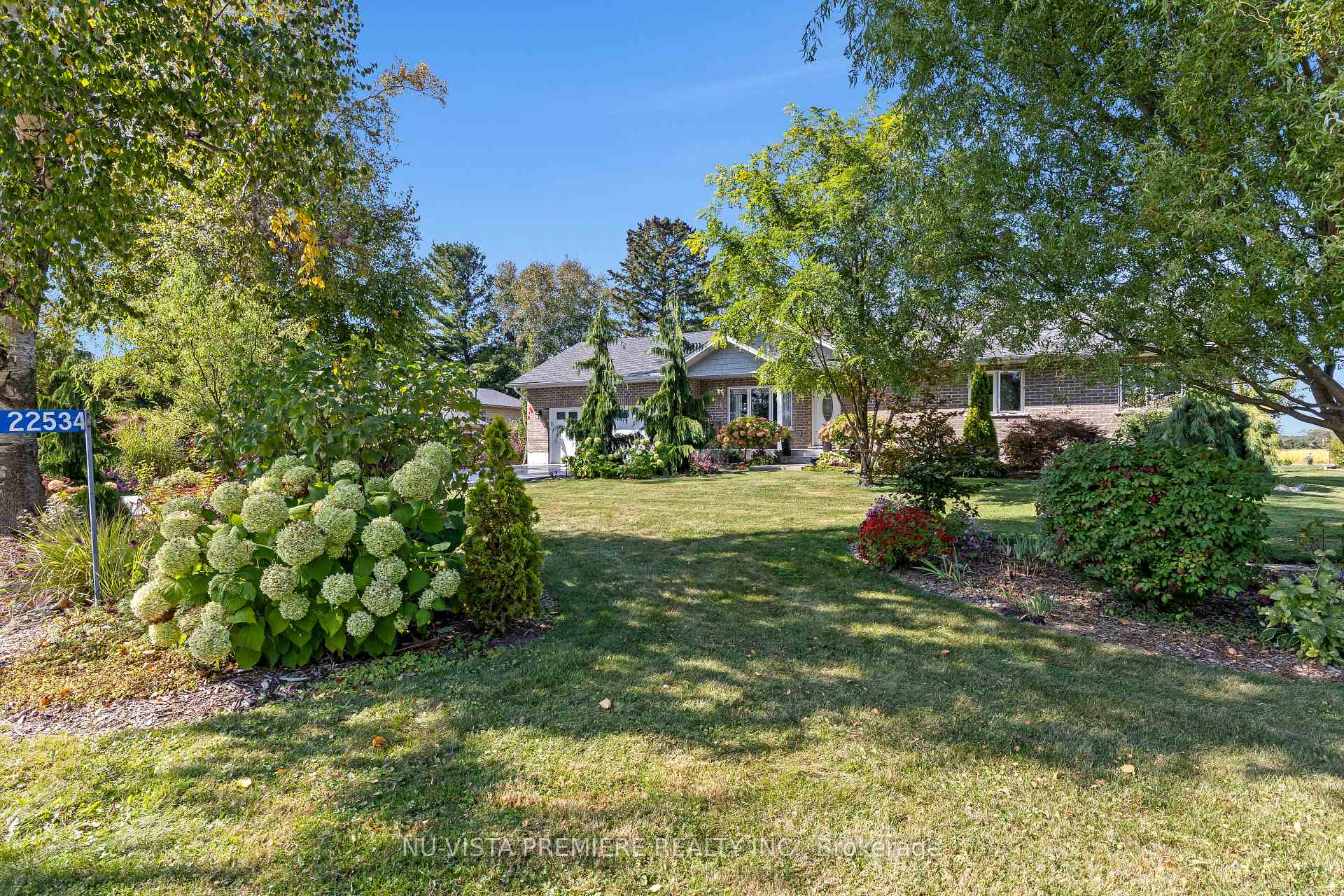 Photo 3 of 22534 Queens Line, West Elgin, Rodney — HOMEH