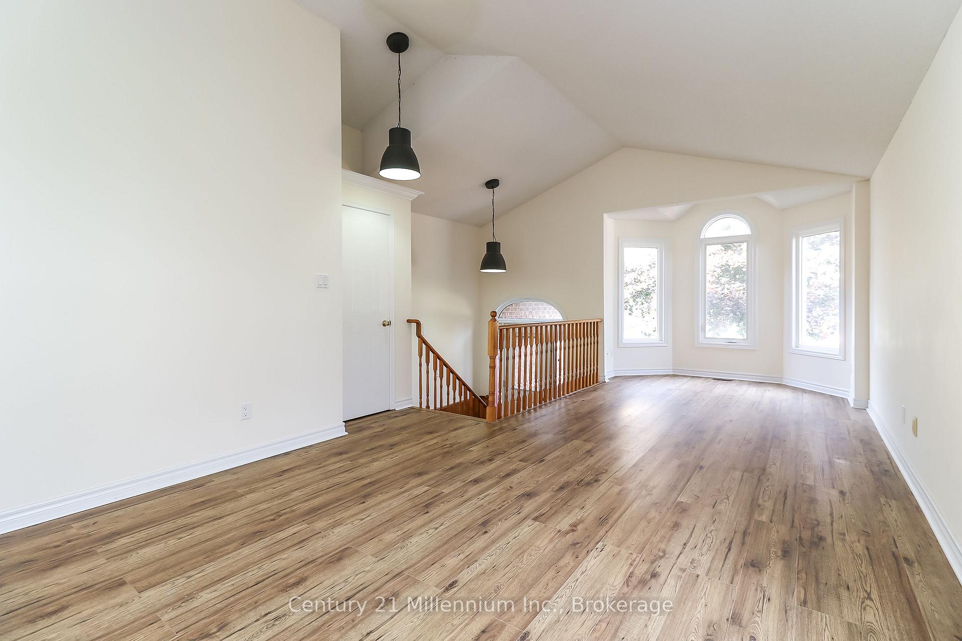 Photo 3 of 71 Donald Crescent, Wasaga Beach — HOMEH