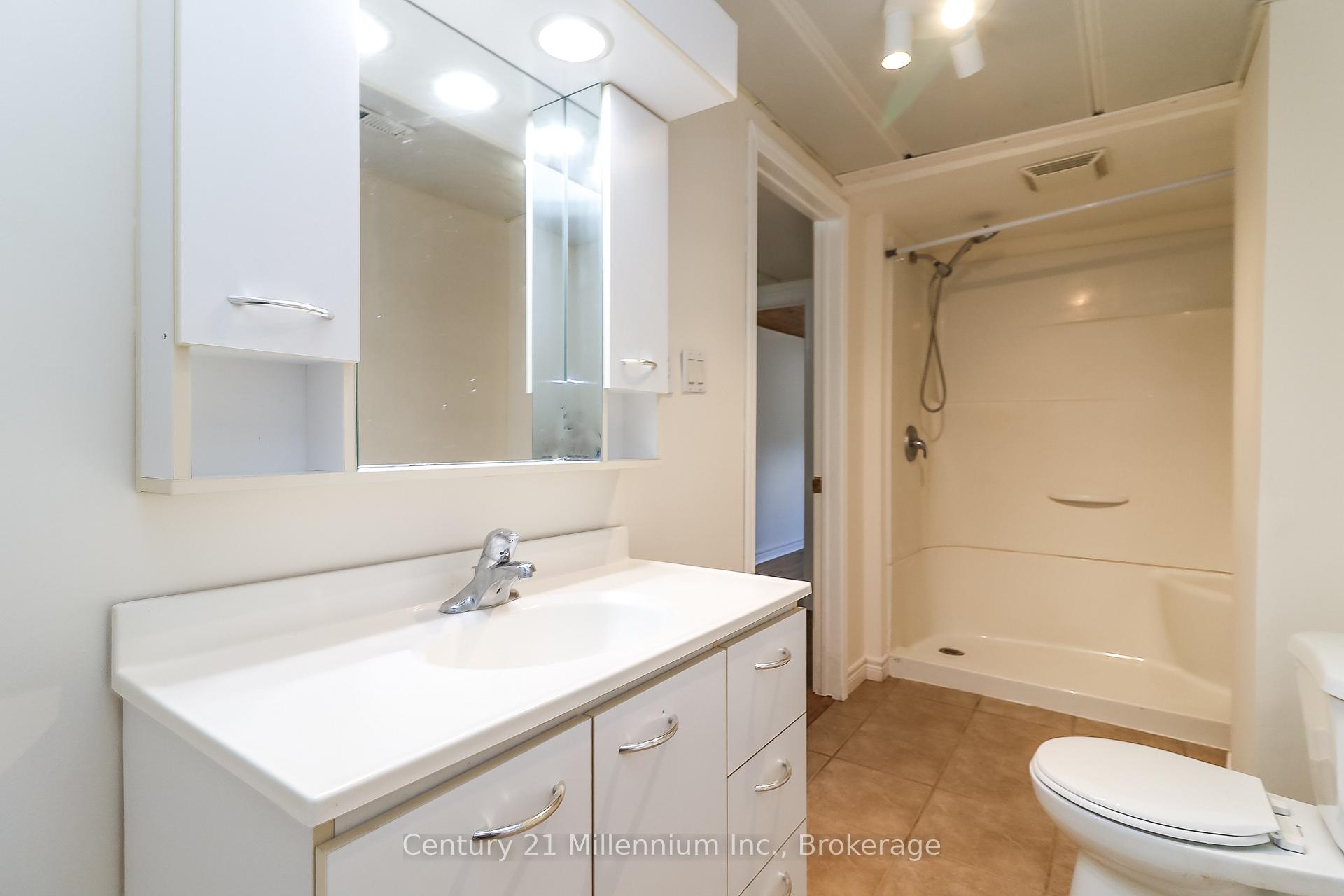 Photo 23 of 71 Donald Crescent, Wasaga Beach — HOMEH