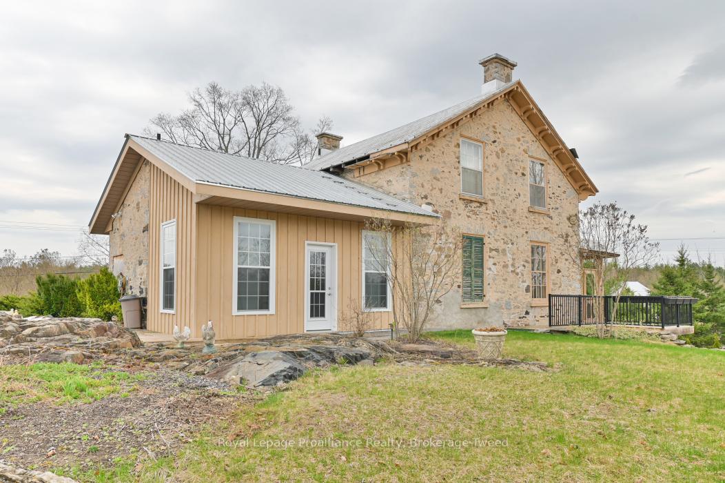 Photo 5 of 8541 Highway 37, Tweed, Elzevir (Twp) — HOMEH