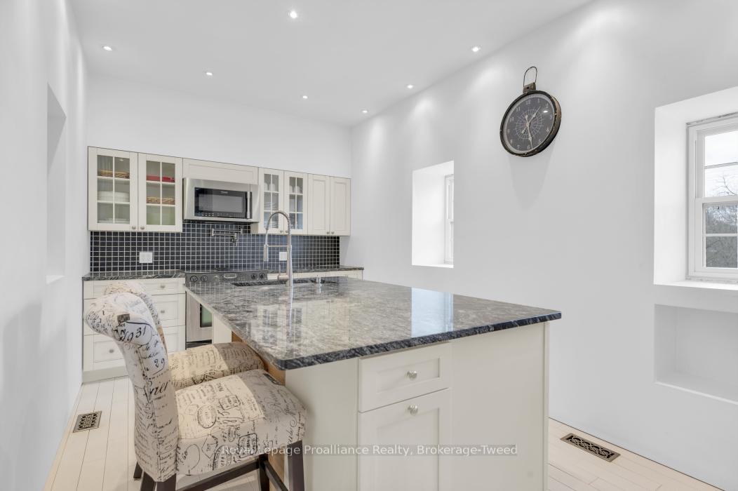Photo 6 of 8541 Highway 37, Tweed, Elzevir (Twp) — HOMEH
