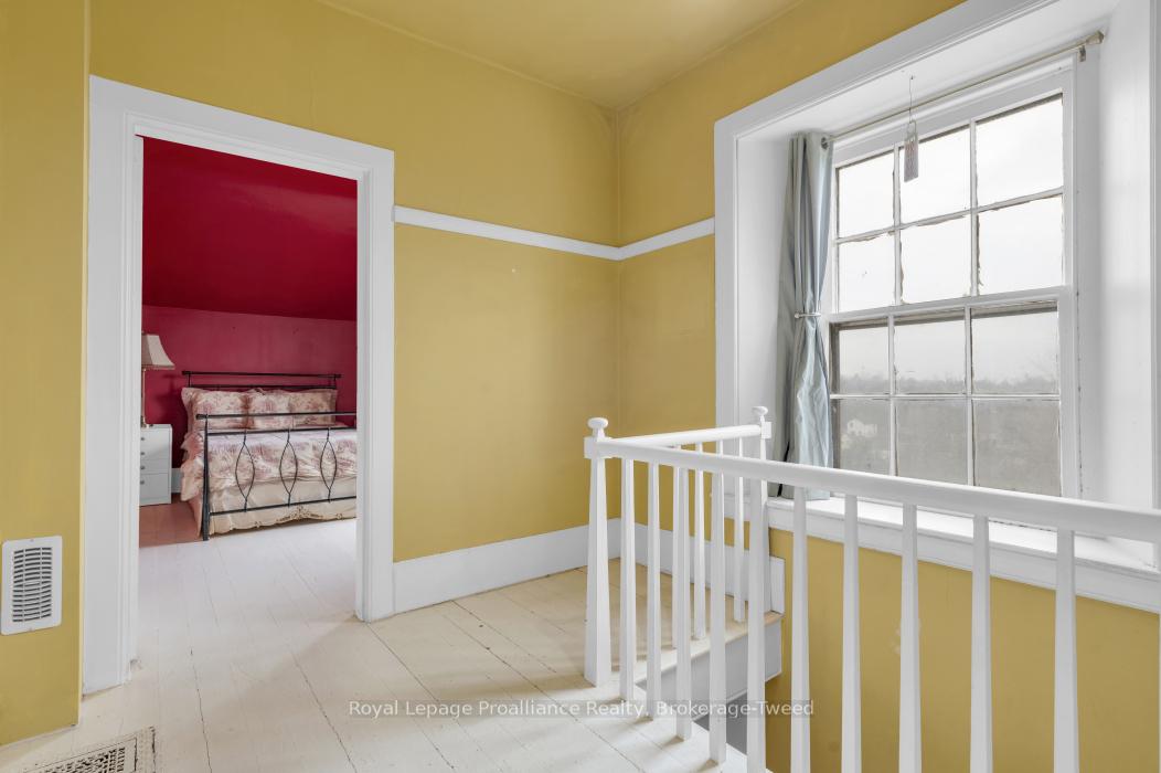 Photo 20 of 8541 Highway 37, Tweed, Elzevir (Twp) — HOMEH