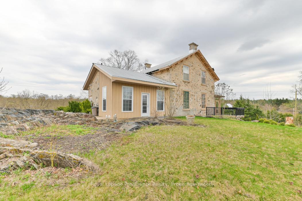 Photo 39 of 8541 Highway 37, Tweed, Elzevir (Twp) — HOMEH