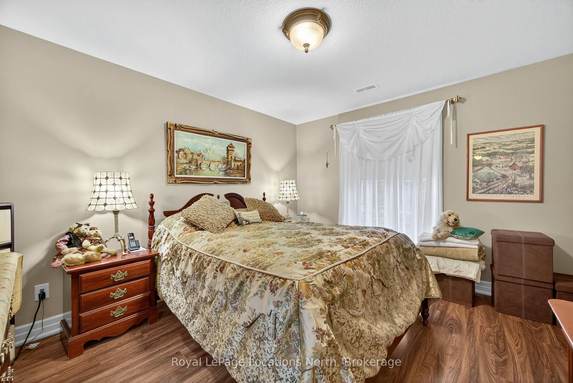 Photo 20 of 19 Chestnut Lane, Wasaga Beach — HOMEH