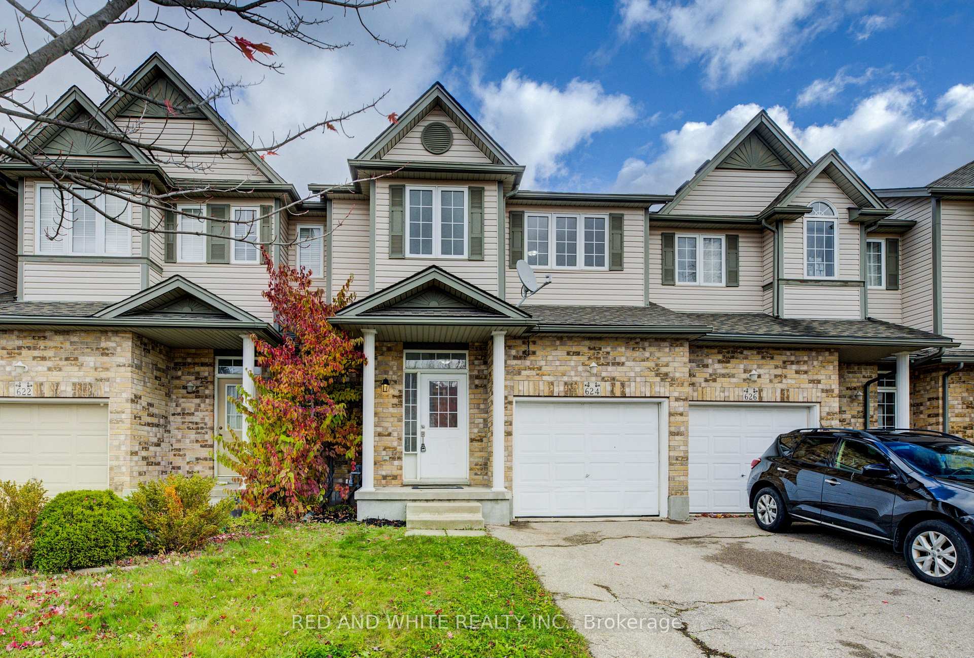 Photo 2 of 624 Wild Ginger Avenue, Waterloo — HOMEH
