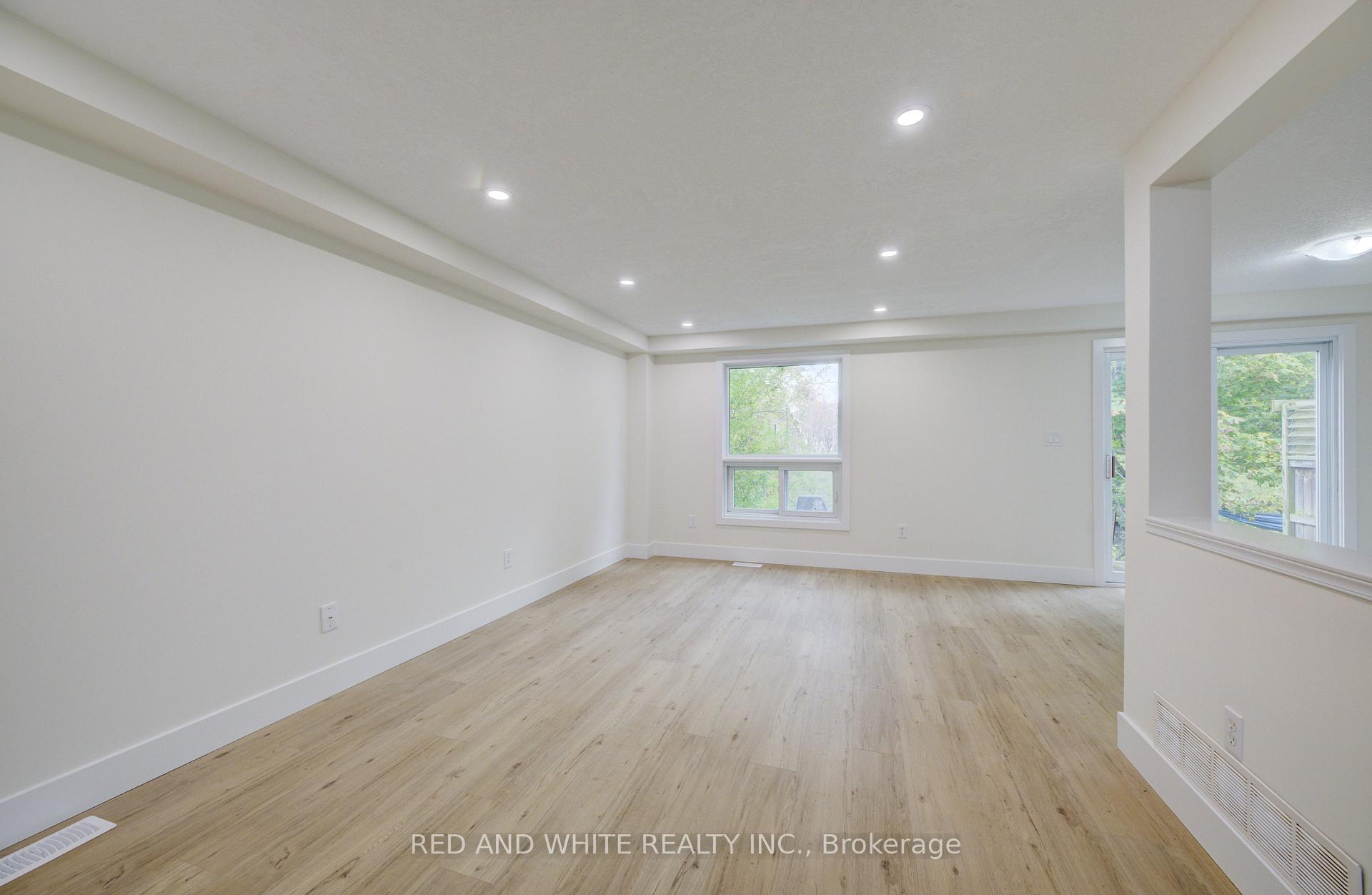 Photo 7 of 624 Wild Ginger Avenue, Waterloo — HOMEH