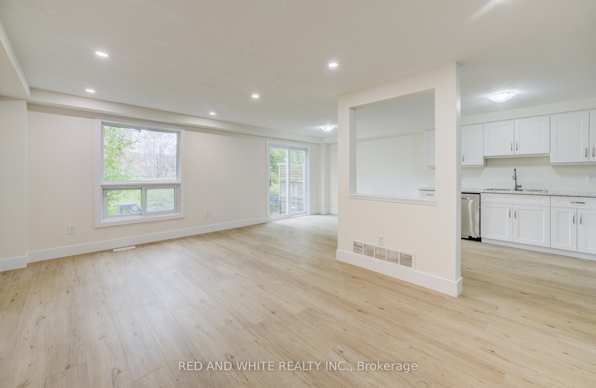 Photo 8 of 624 Wild Ginger Avenue, Waterloo — HOMEH