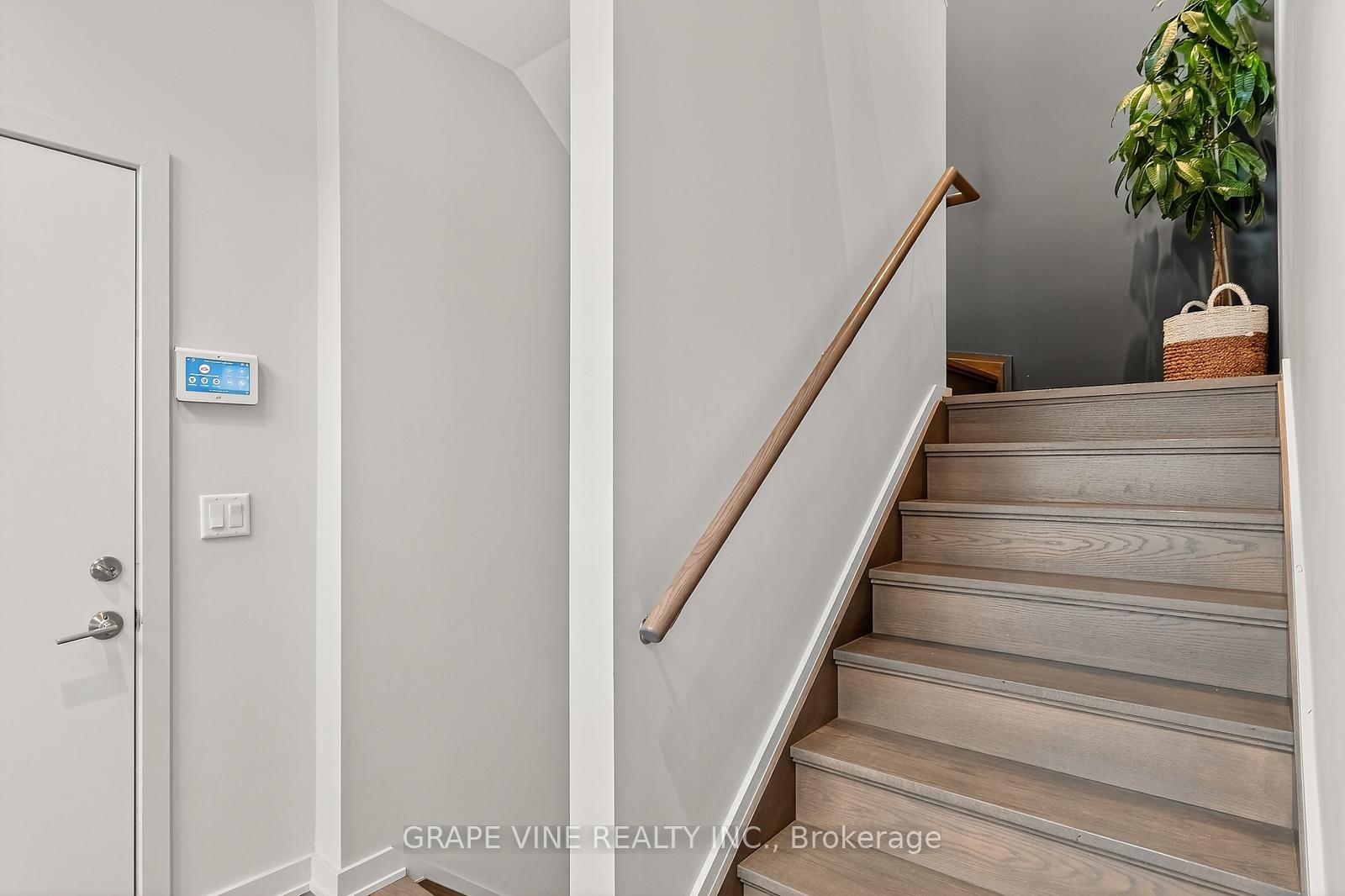 Photo 16 of 145 Larimar Circle, Ottawa, Riverside South/Gloucester Glen — HOMEH