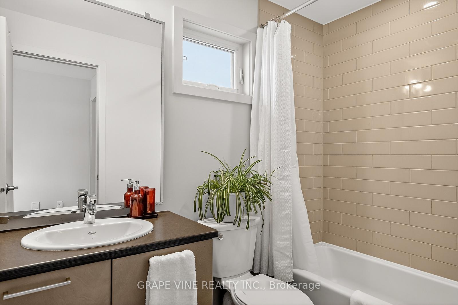 Photo 22 of 145 Larimar Circle, Ottawa, Riverside South/Gloucester Glen — HOMEH