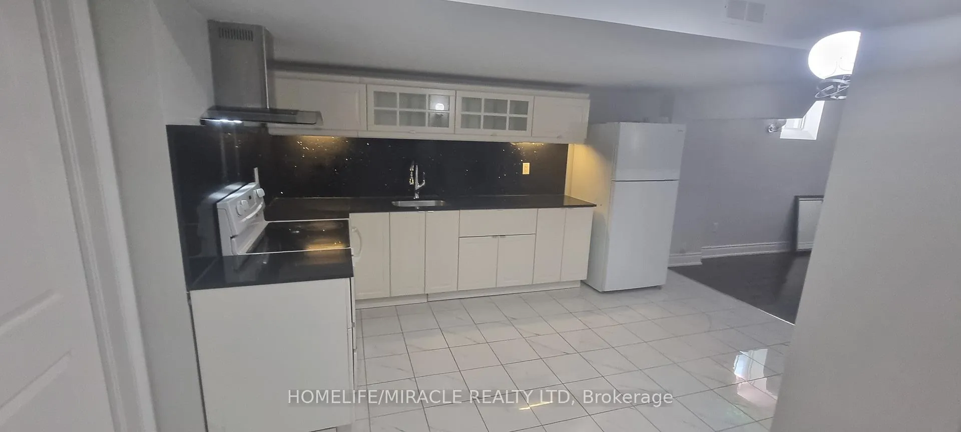Photo 3 of 56 Ironside Drive, Vaughan, Vellore Village — HOMEH
