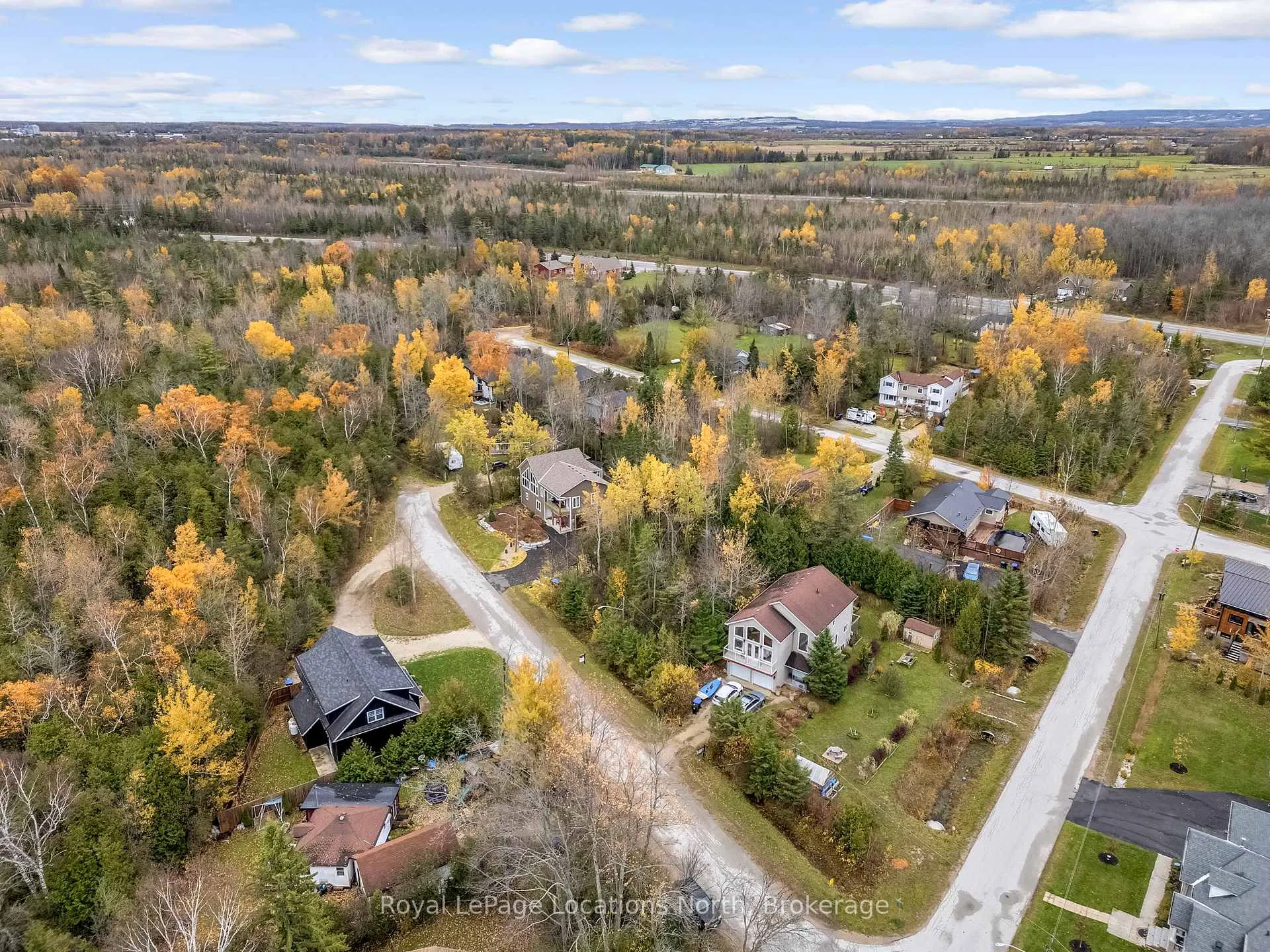 Photo 10 of 15 Constance Boulevard, Wasaga Beach — HOMEH