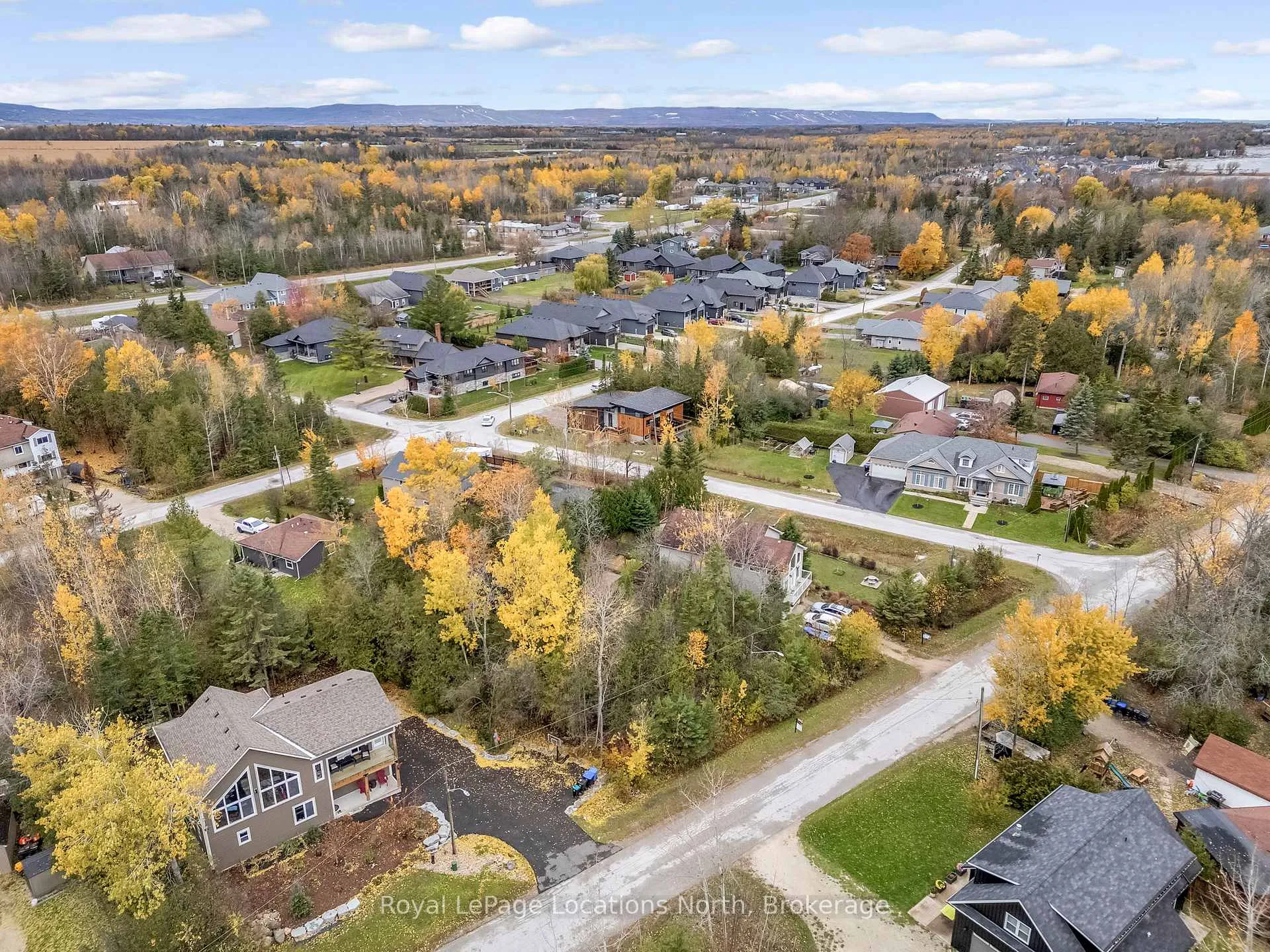 Photo 18 of 15 Constance Boulevard, Wasaga Beach — HOMEH