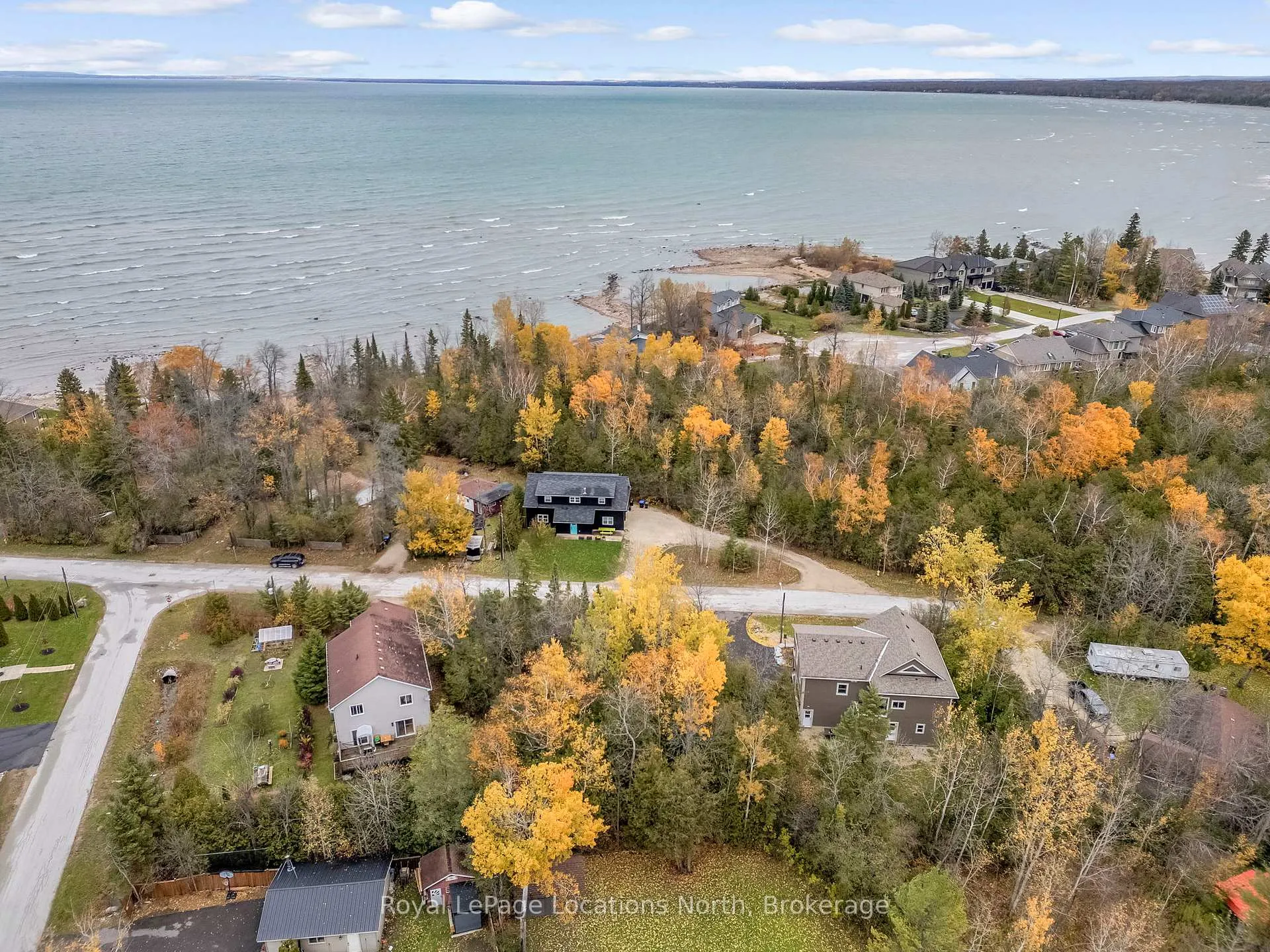 Photo 19 of 15 Constance Boulevard, Wasaga Beach — HOMEH