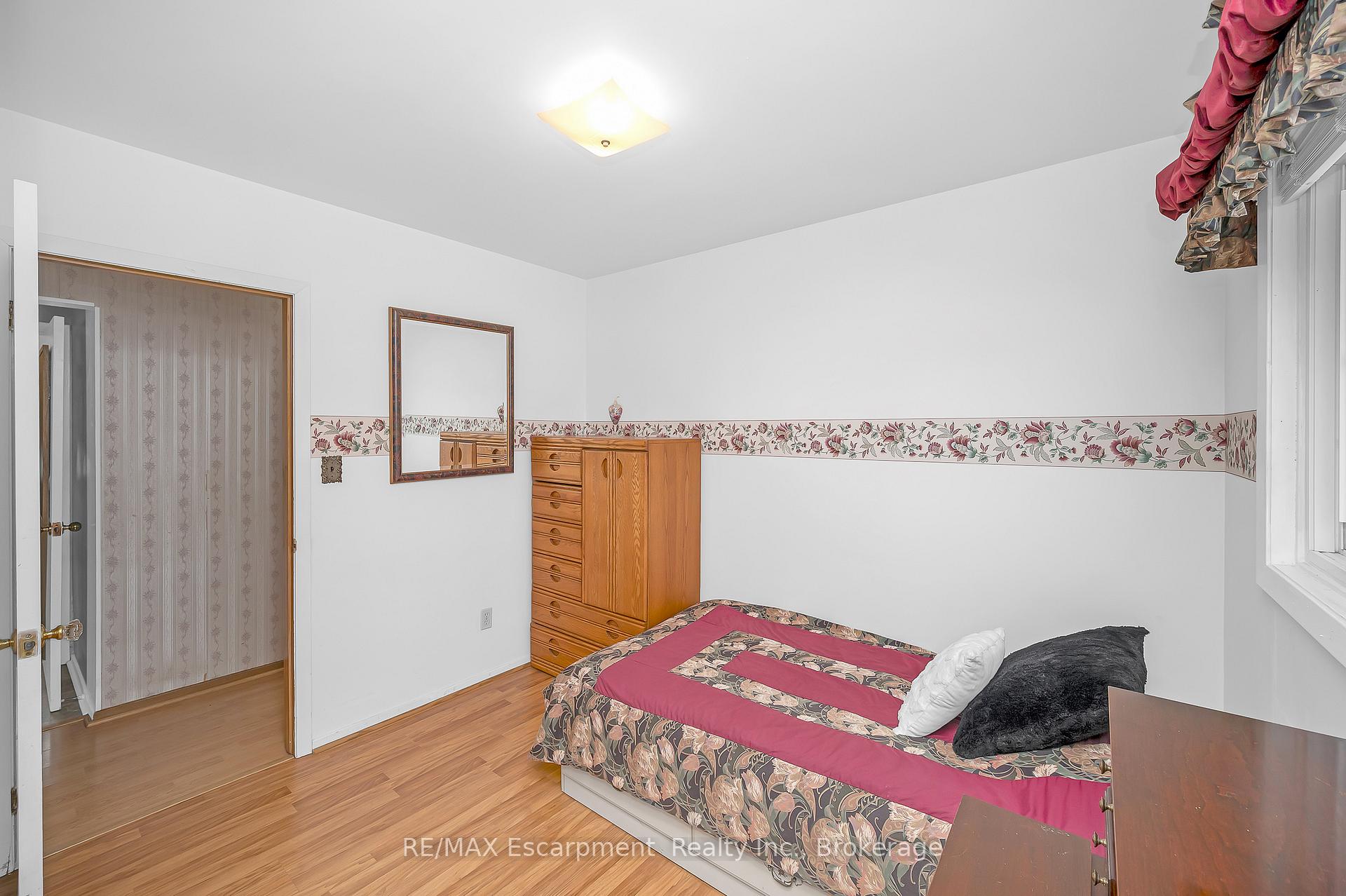 Photo 18 of 16 Glendale Drive, Welland, Prince Charles — HOMEH