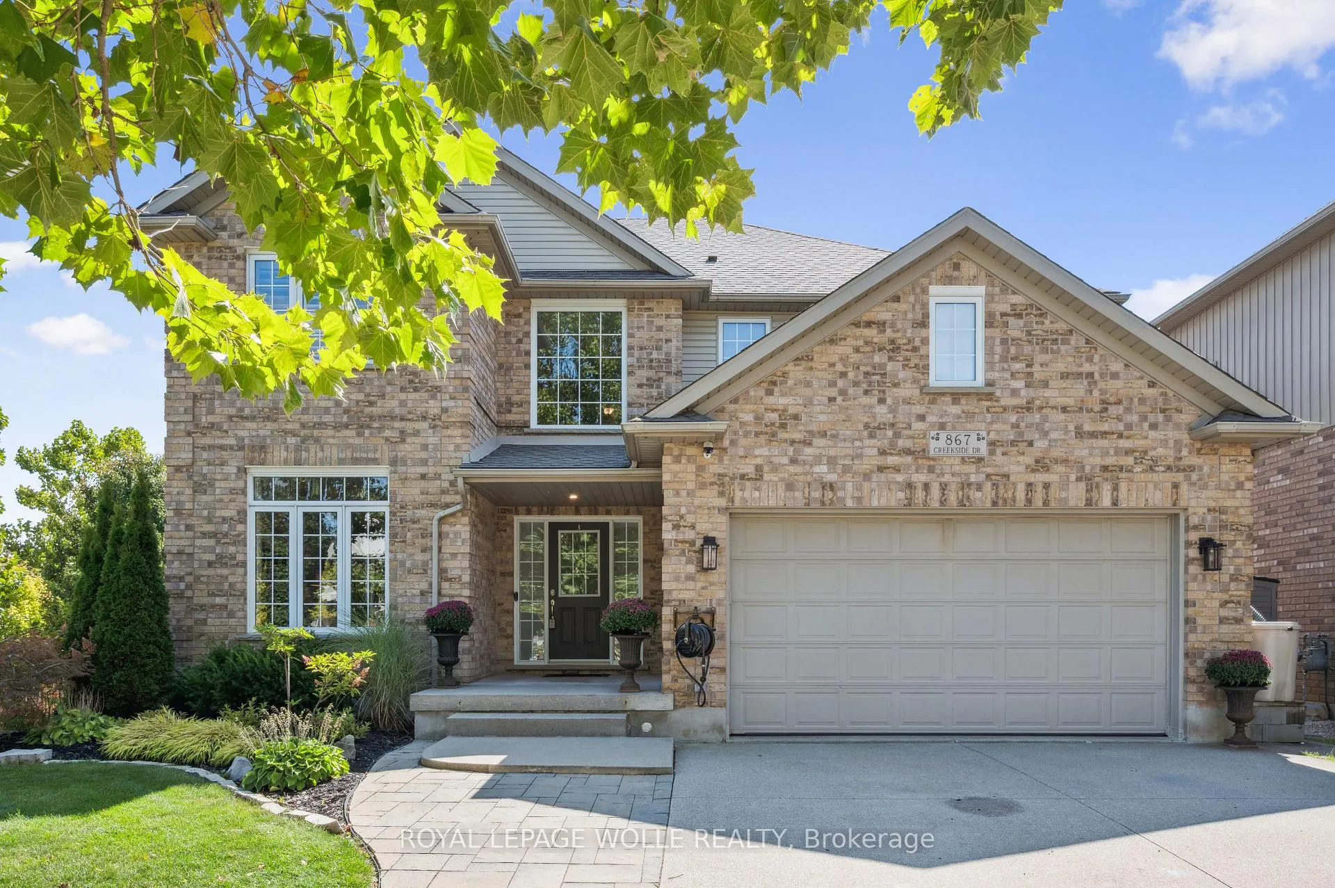 Photo 3 of 867 Creekside Drive, Waterloo — HOMEH
