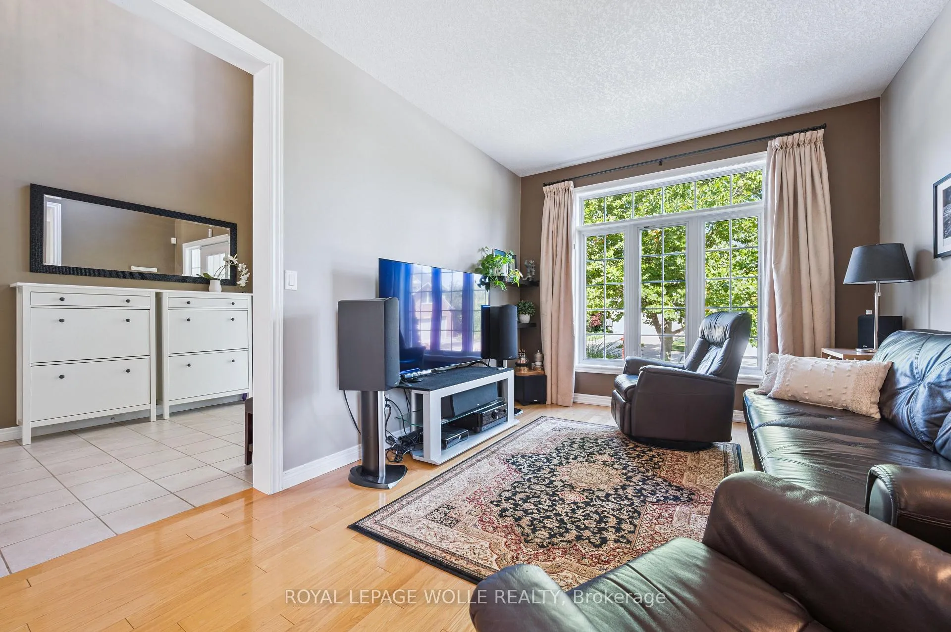 Photo 8 of 867 Creekside Drive, Waterloo — HOMEH