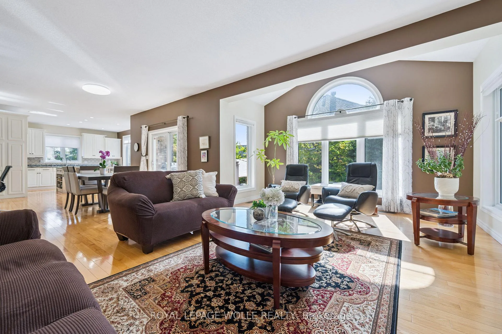 Photo 11 of 867 Creekside Drive, Waterloo — HOMEH