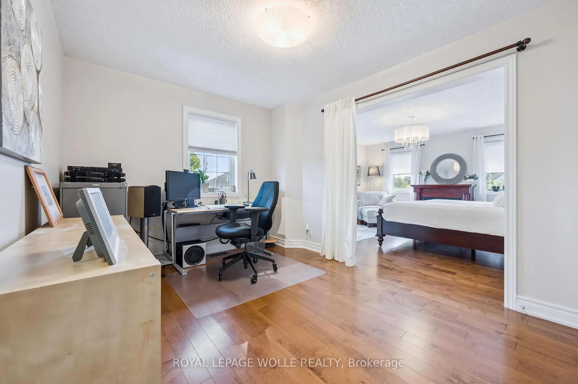 Photo 24 of 867 Creekside Drive, Waterloo — HOMEH