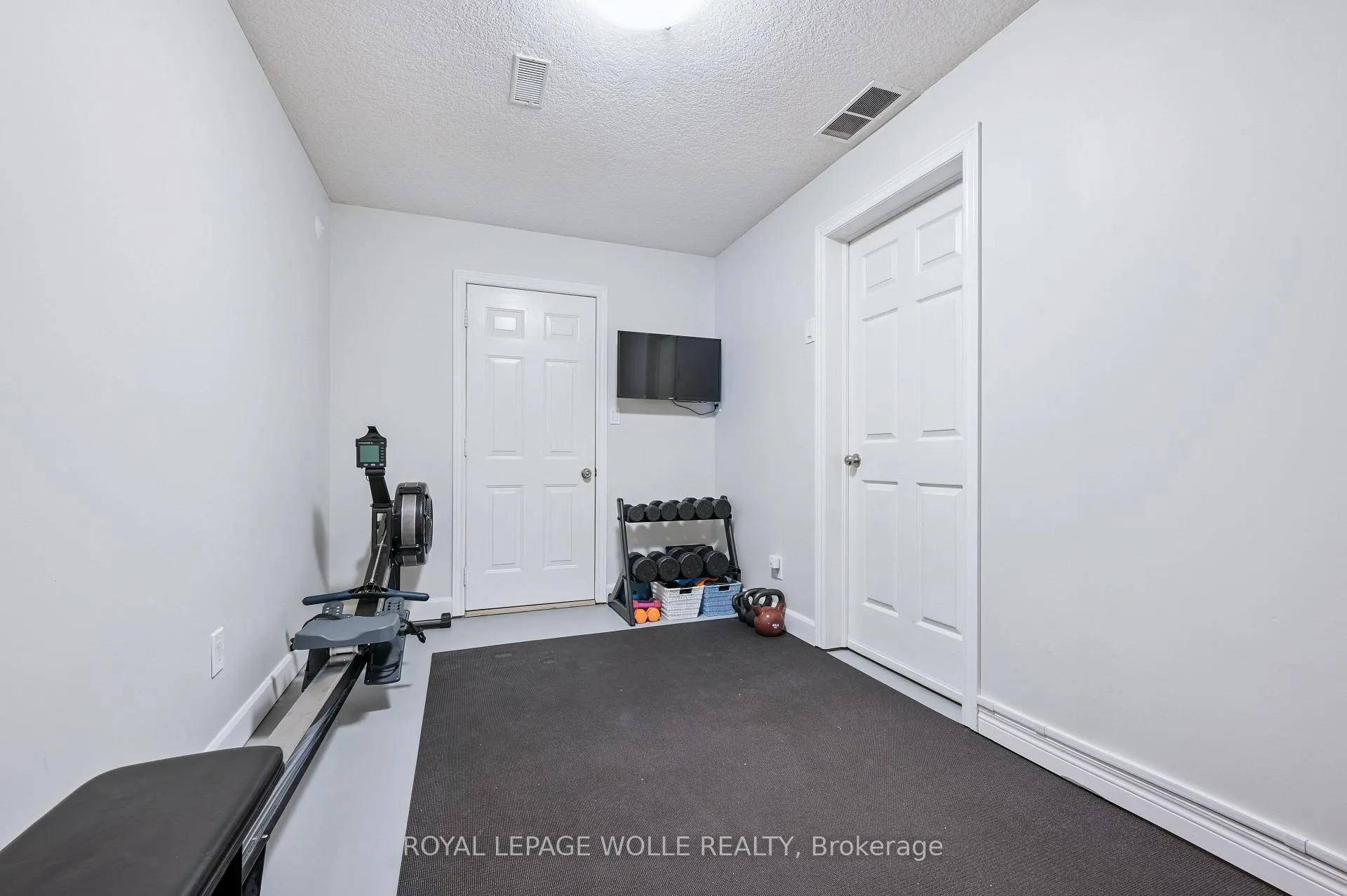 Photo 35 of 867 Creekside Drive, Waterloo — HOMEH