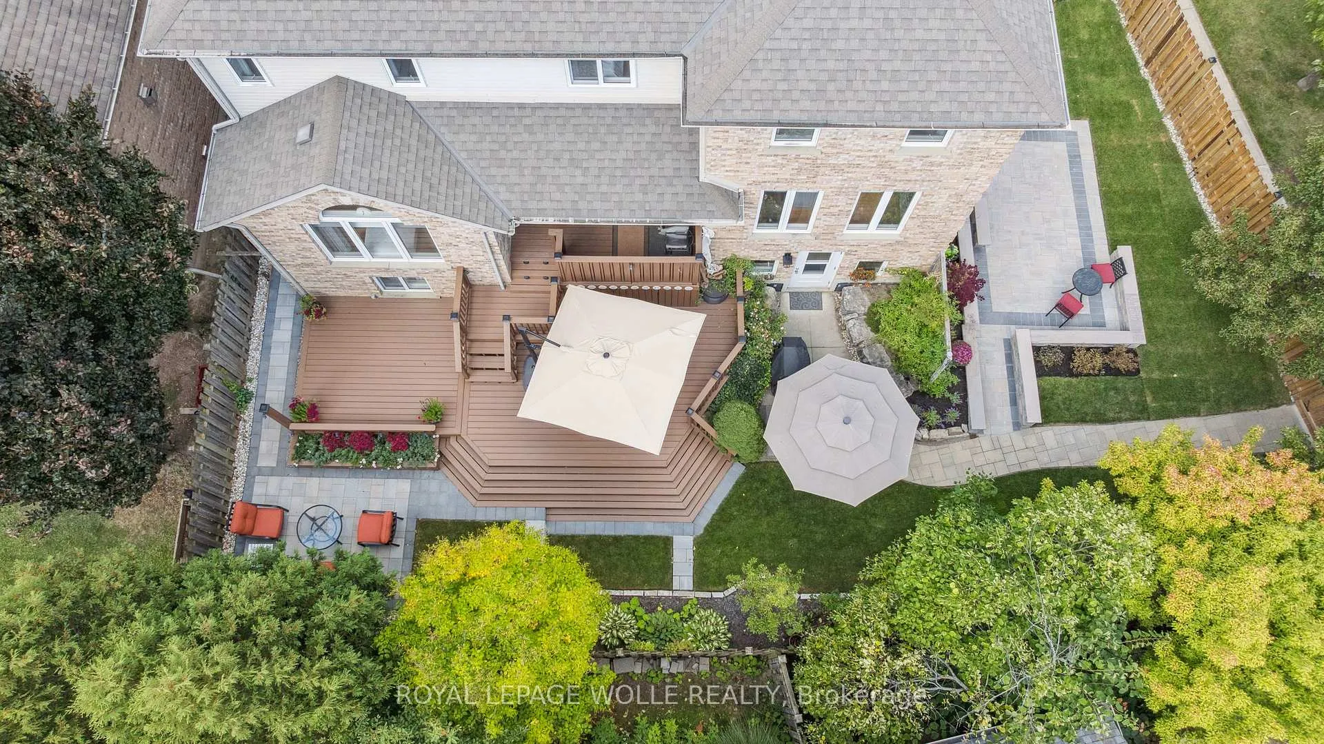 Photo 43 of 867 Creekside Drive, Waterloo — HOMEH