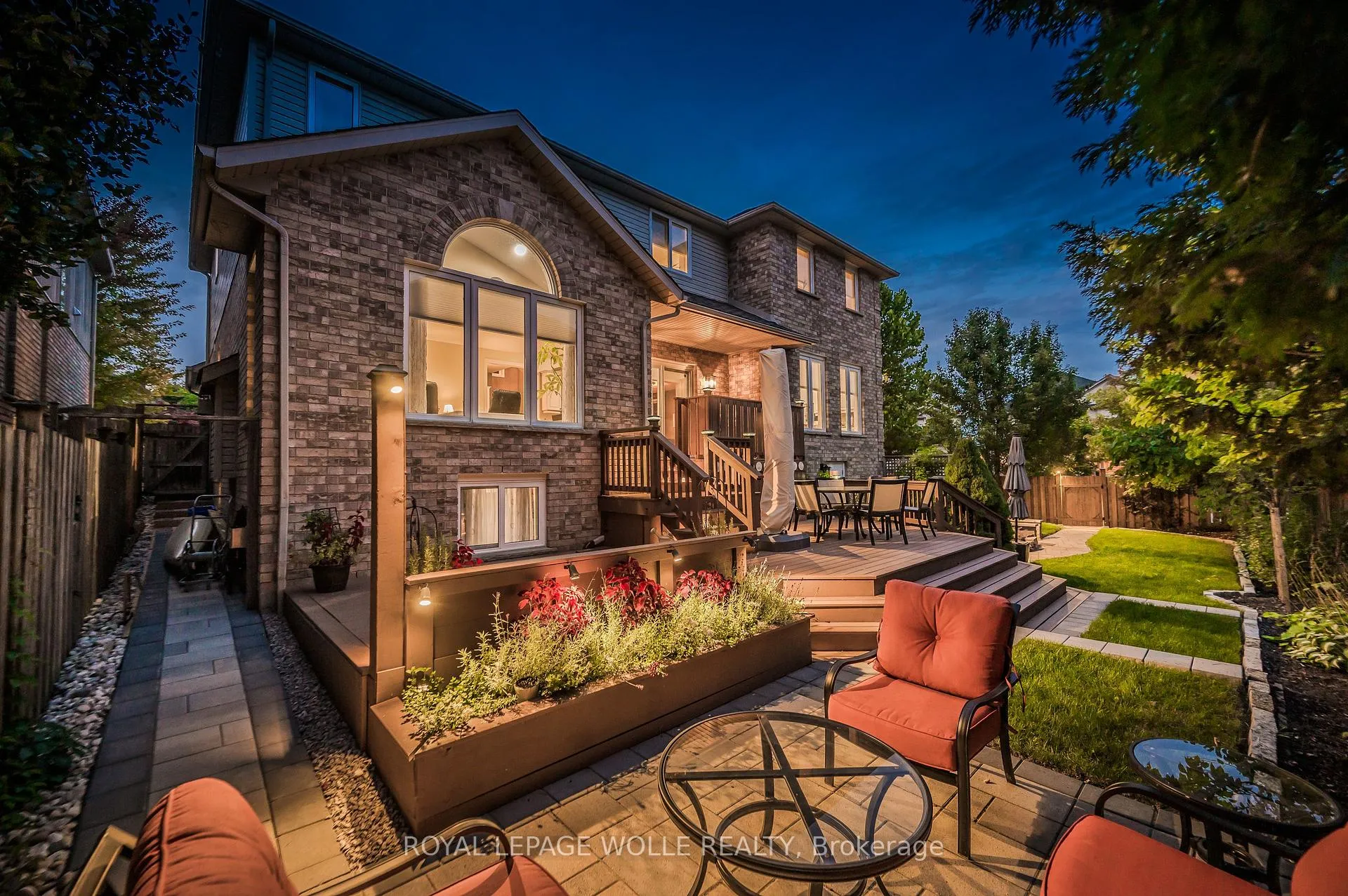 Photo 44 of 867 Creekside Drive, Waterloo — HOMEH