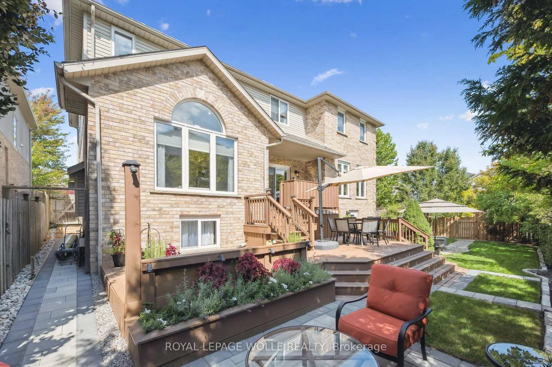 Photo 45 of 867 Creekside Drive, Waterloo — HOMEH