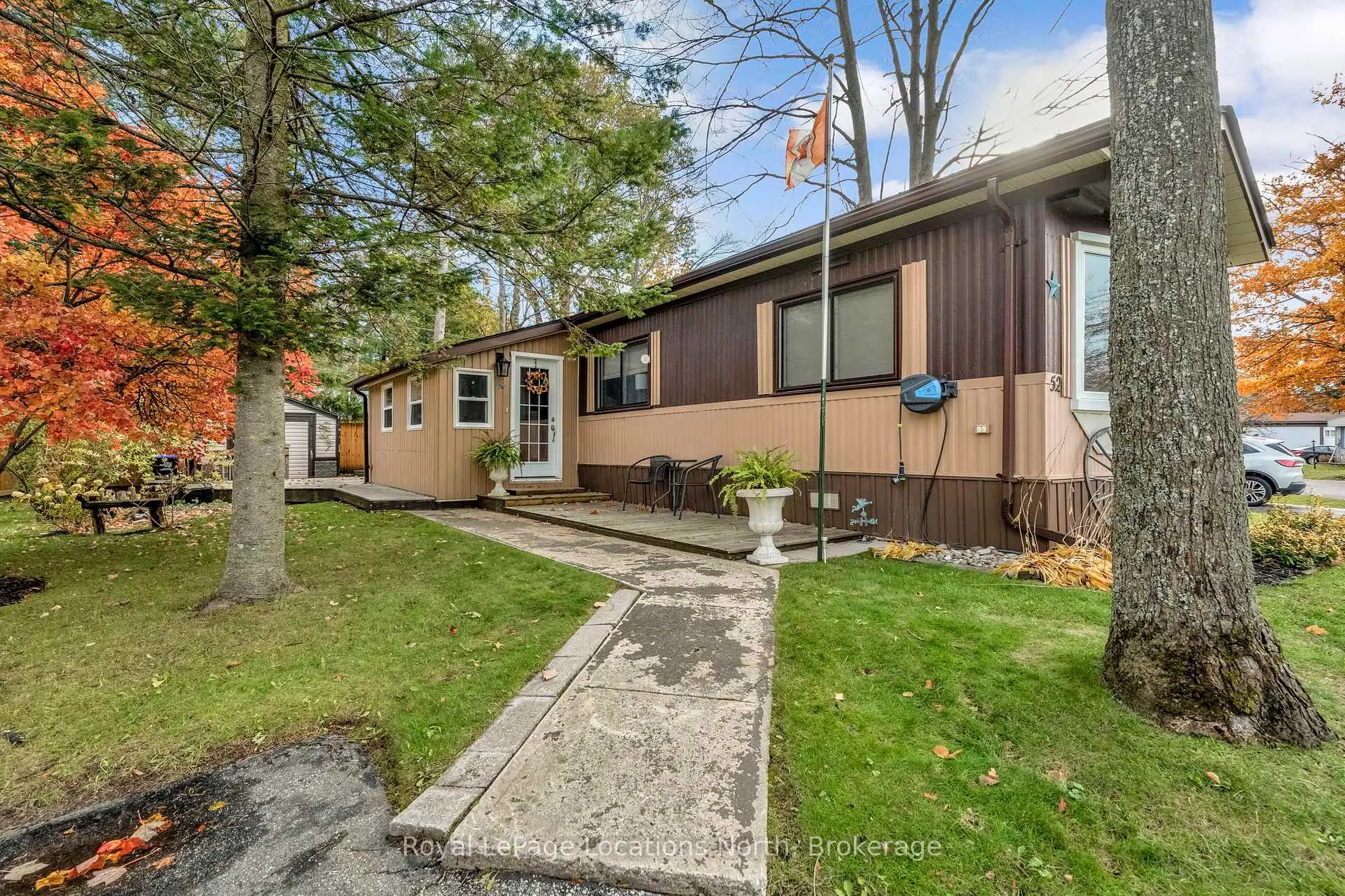 Front of 52 Georgian Glen Drive