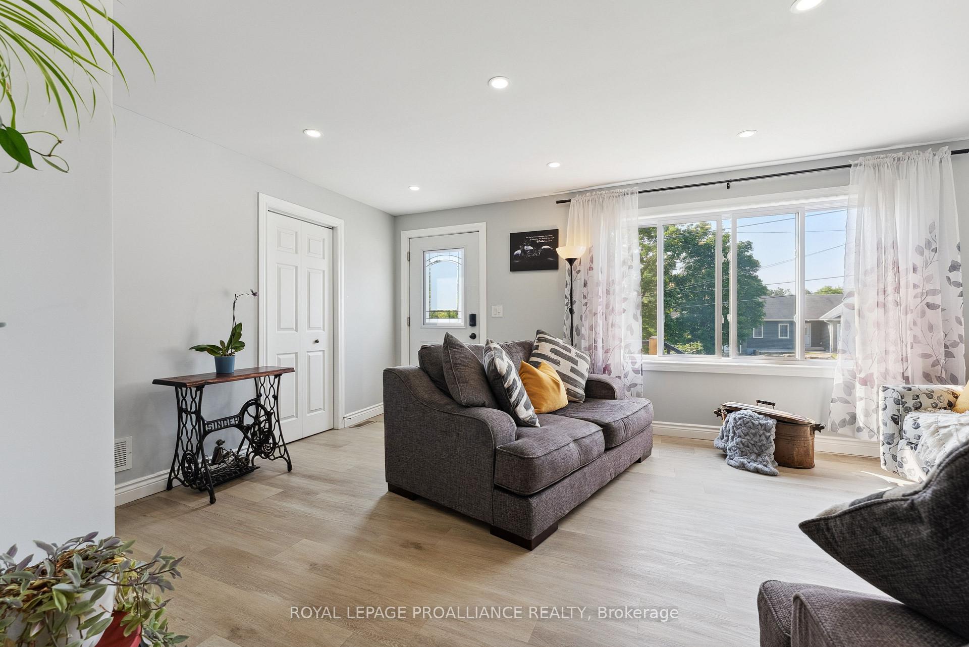 Photo 10 of 312 River Street W, Tweed, Tweed (Village) — HOMEH