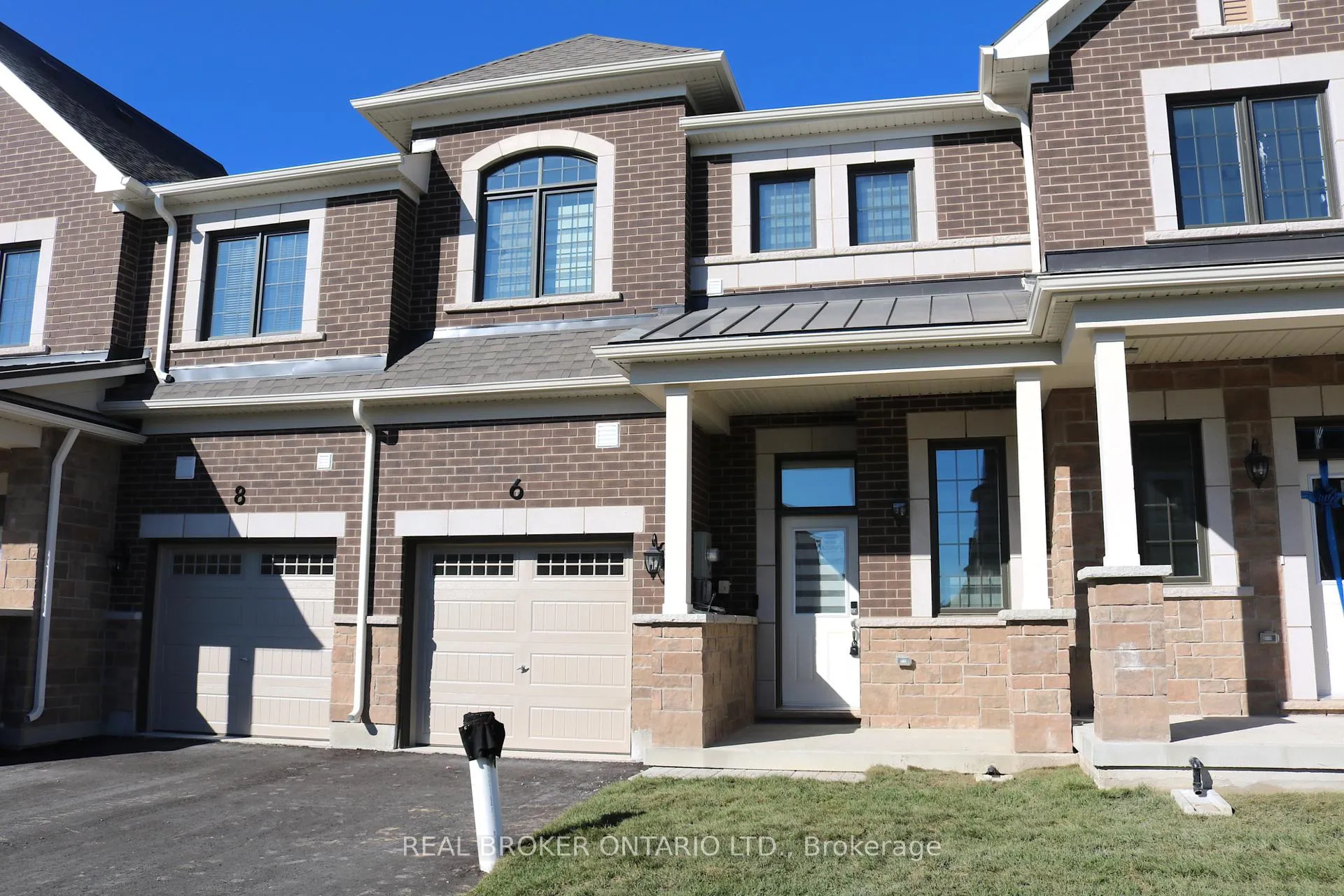 Photo 1 of 6 Vinewood Crescent, Barrie, Rural Barrie Southeast — HOMEH