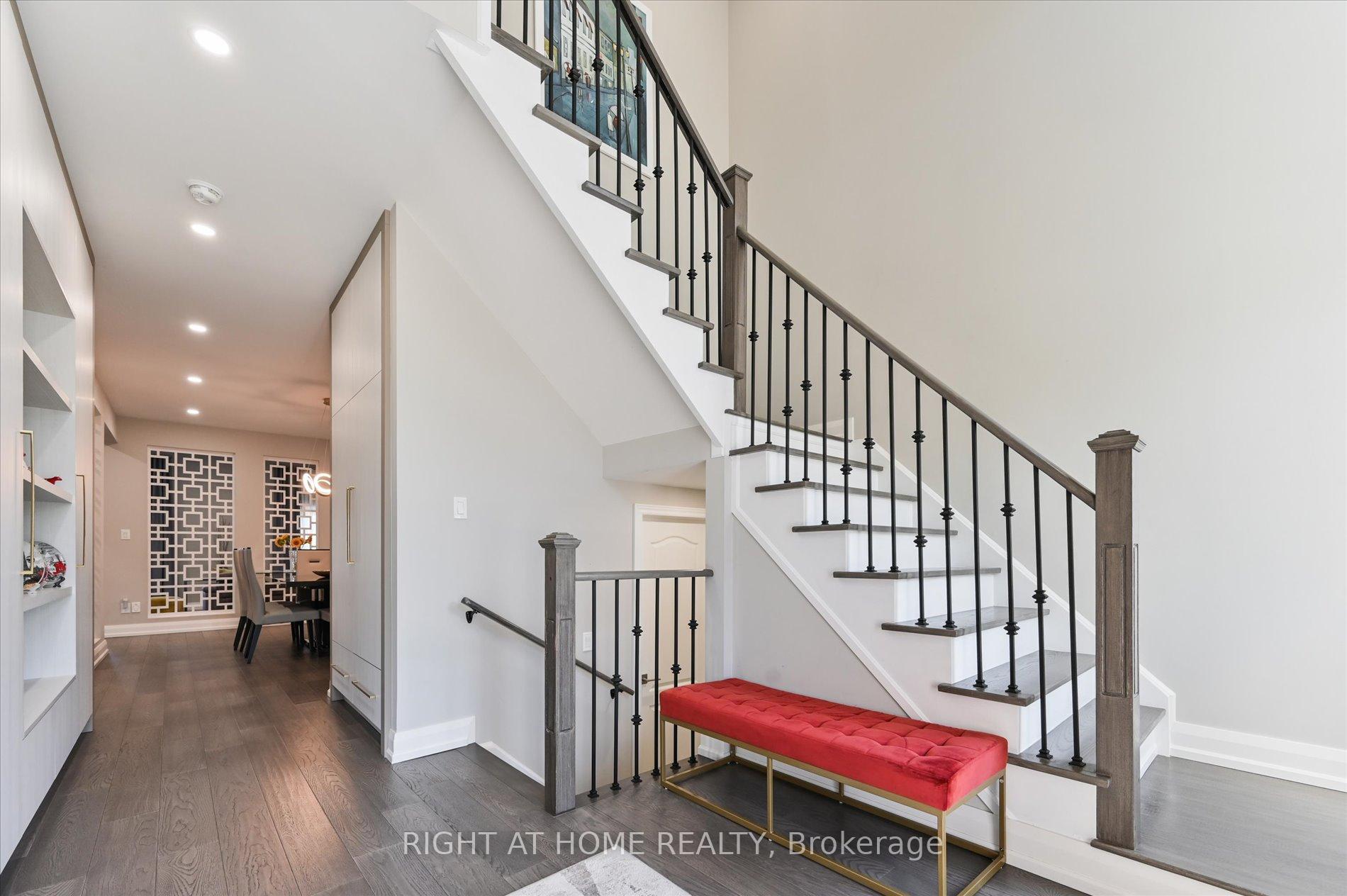 Photo 17 of 250 Rivermill Crescent, Vaughan, Patterson — HOMEH