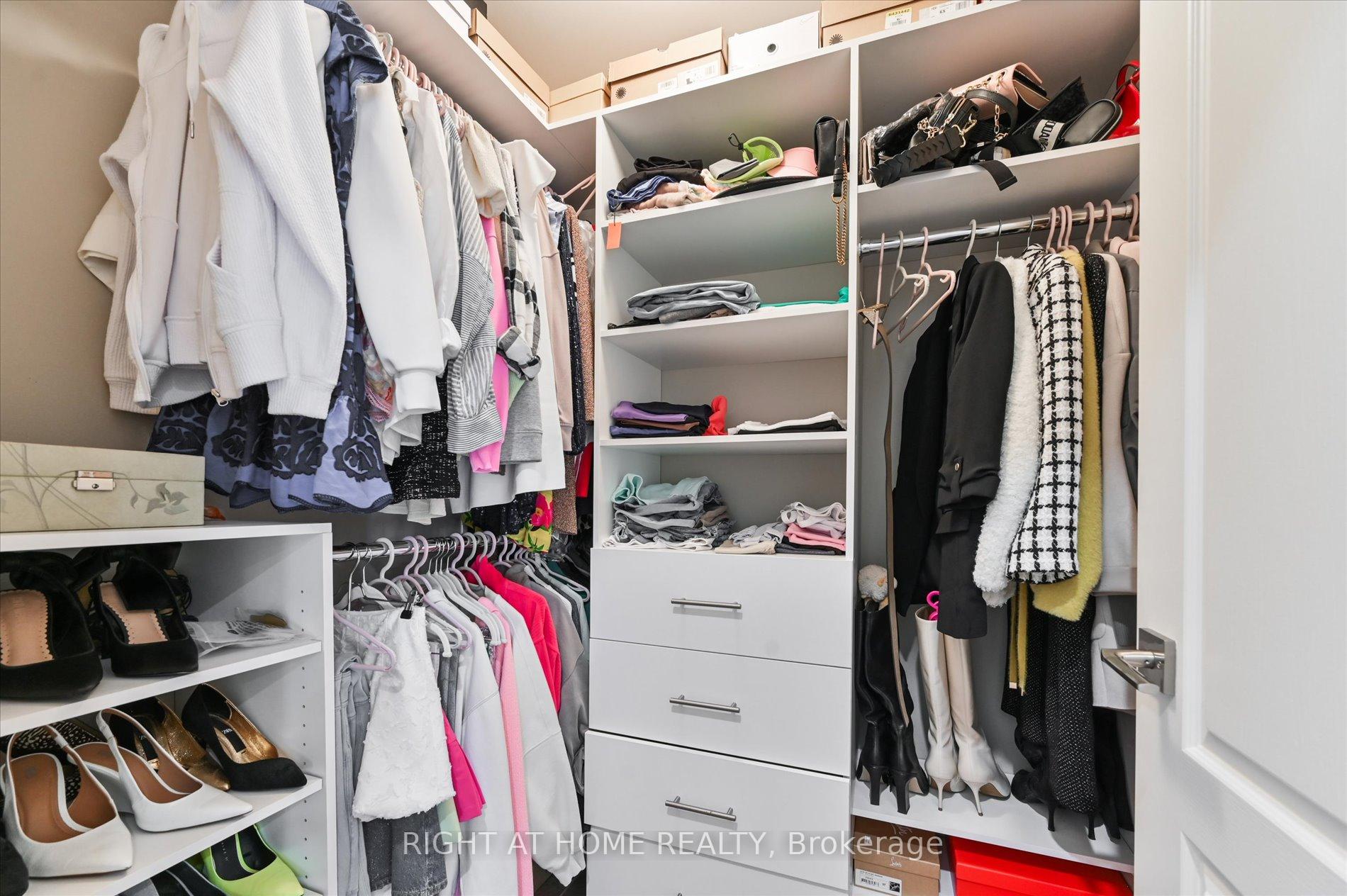Photo 20 of 250 Rivermill Crescent, Vaughan, Patterson — HOMEH