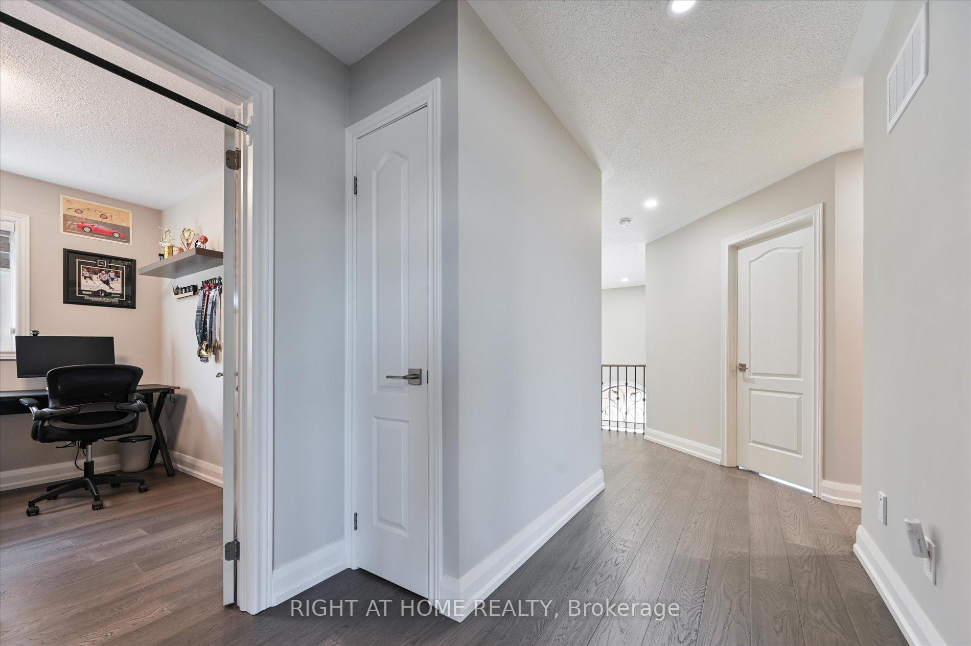 Photo 21 of 250 Rivermill Crescent, Vaughan, Patterson — HOMEH