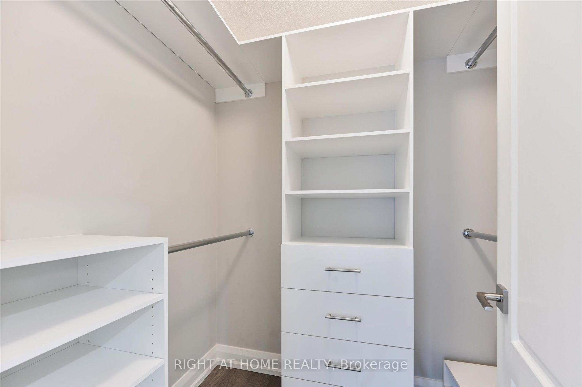 Photo 24 of 250 Rivermill Crescent, Vaughan, Patterson — HOMEH