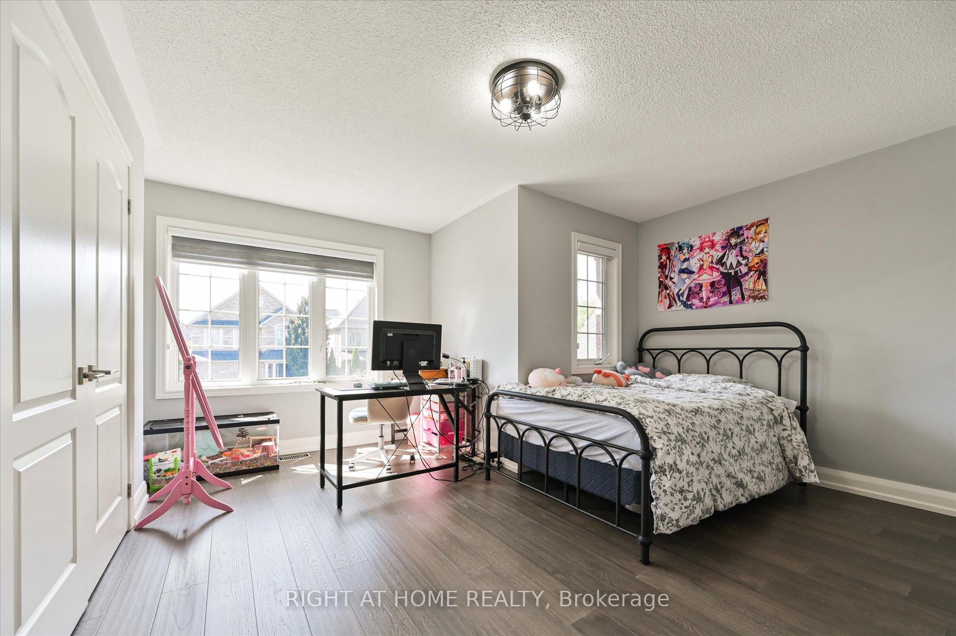 Photo 28 of 250 Rivermill Crescent, Vaughan, Patterson — HOMEH