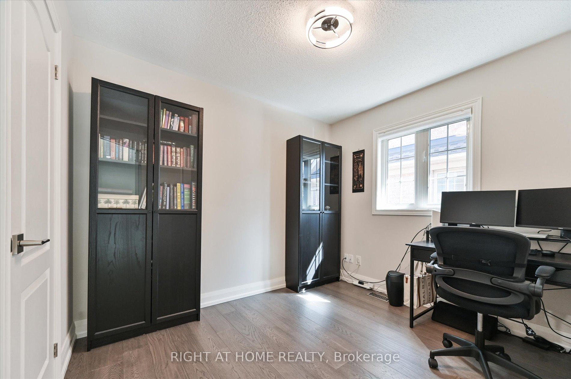 Photo 29 of 250 Rivermill Crescent, Vaughan, Patterson — HOMEH