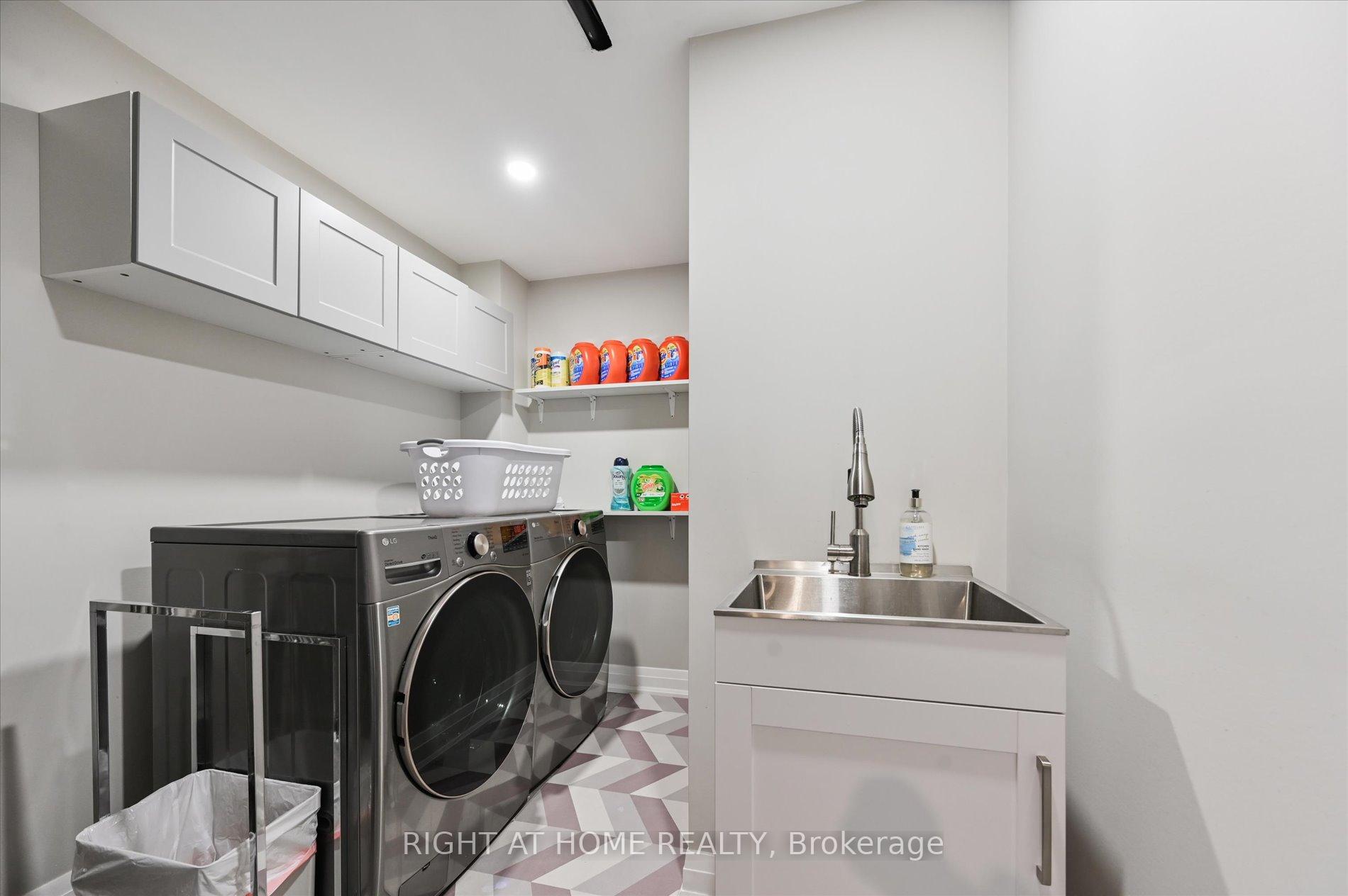 Photo 36 of 250 Rivermill Crescent, Vaughan, Patterson — HOMEH