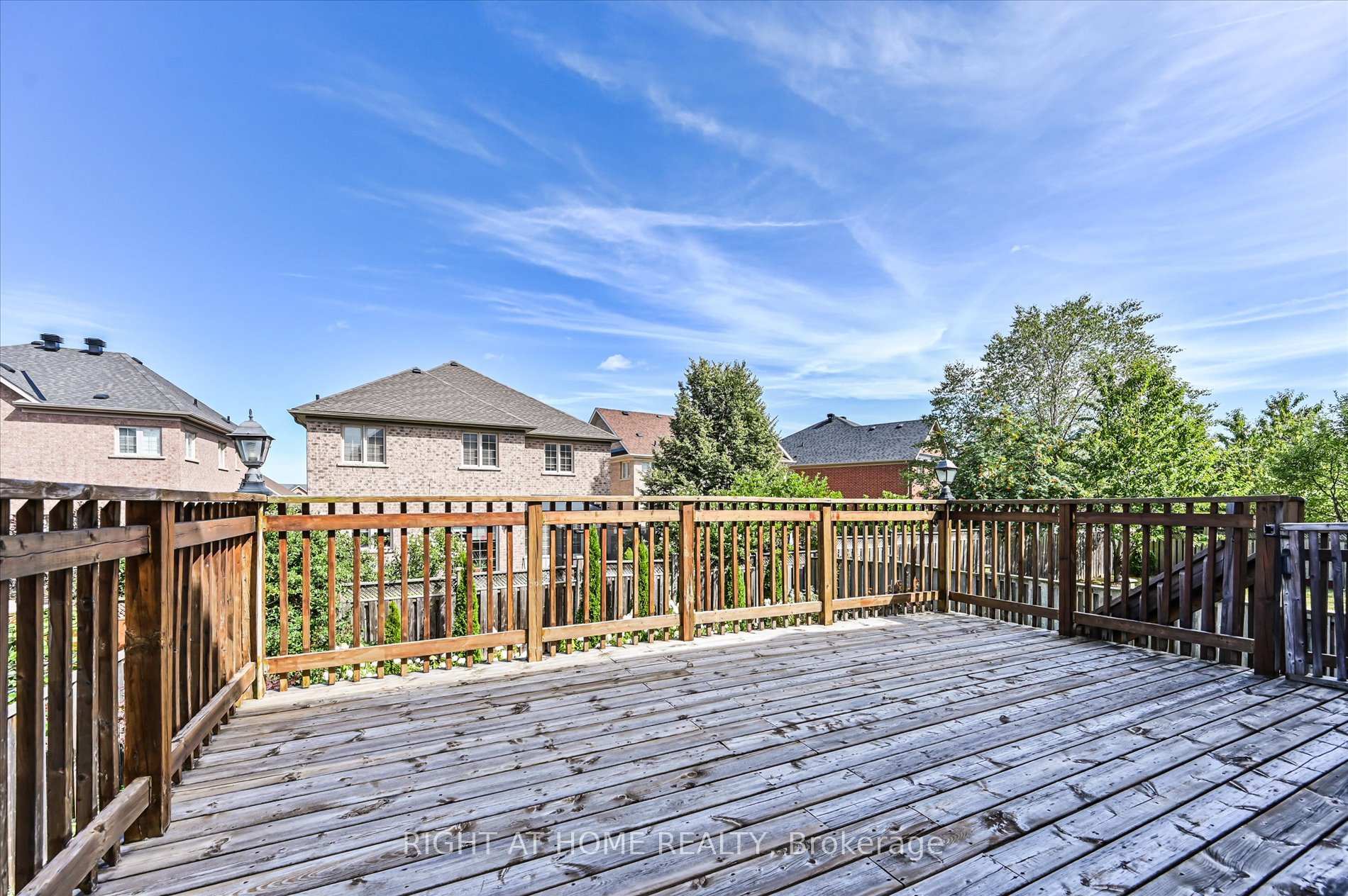 Photo 39 of 250 Rivermill Crescent, Vaughan, Patterson — HOMEH