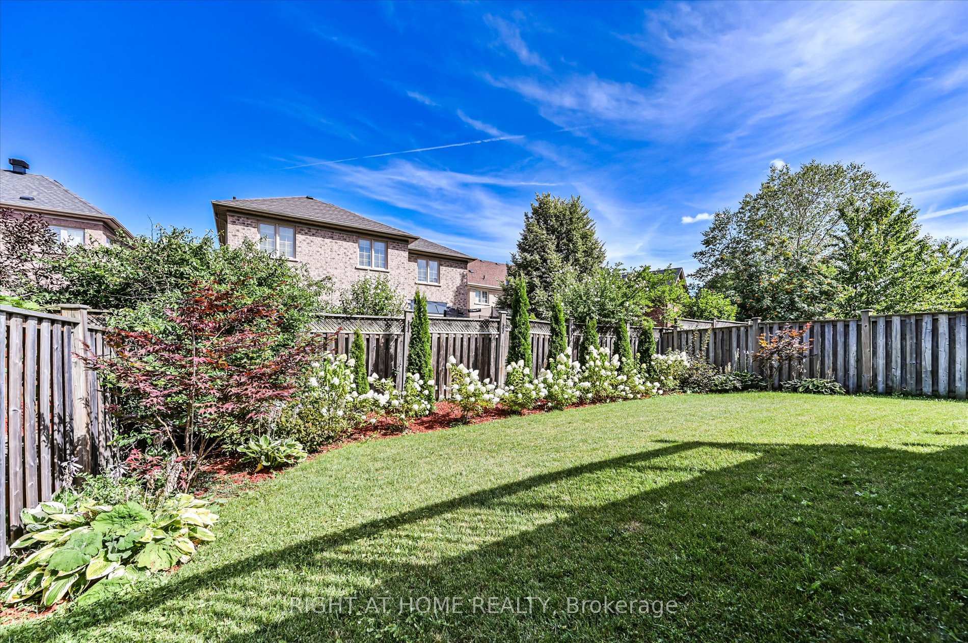 Photo 41 of 250 Rivermill Crescent, Vaughan, Patterson — HOMEH