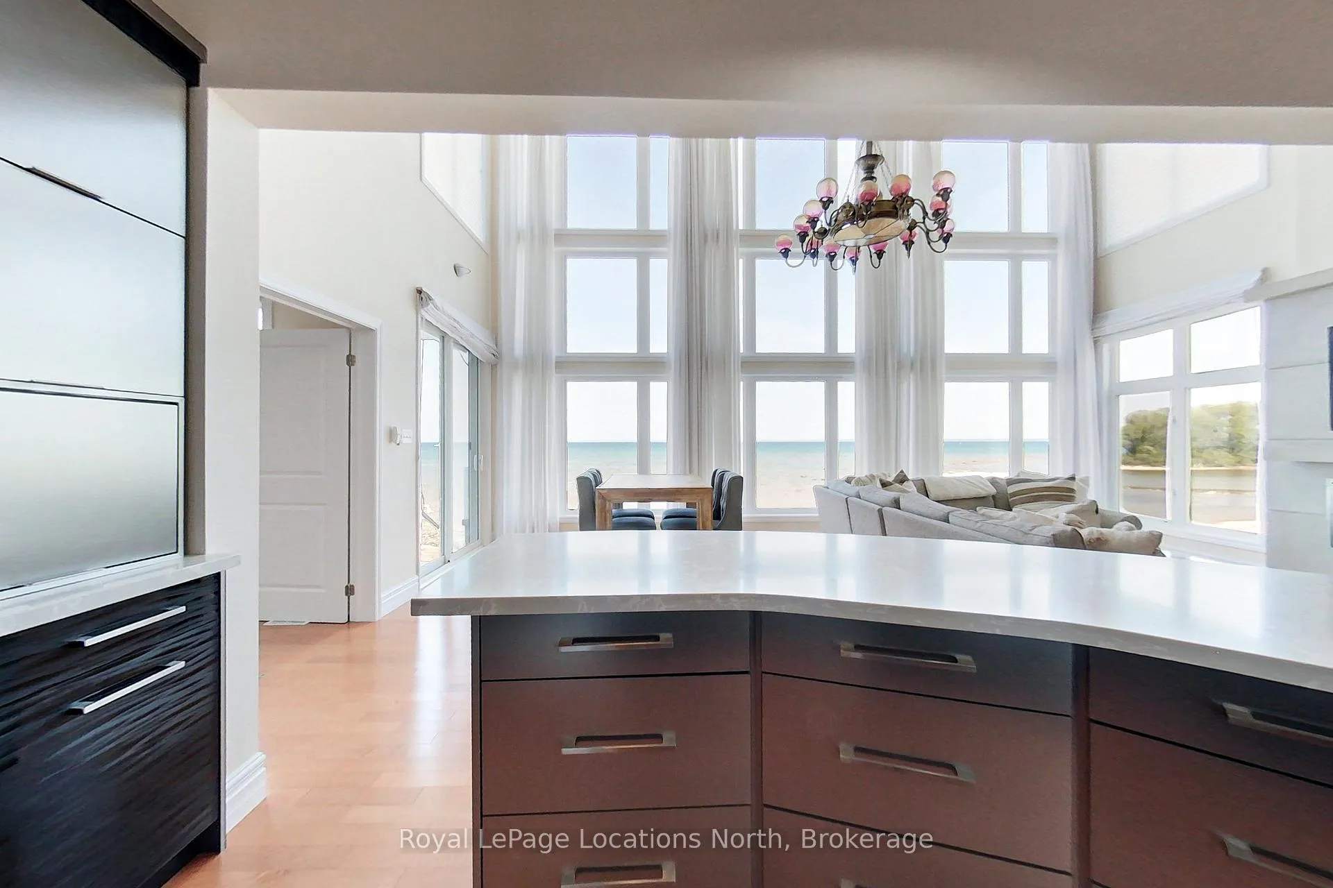 Photo 15 of 61 Waterview Road, Wasaga Beach — HOMEH