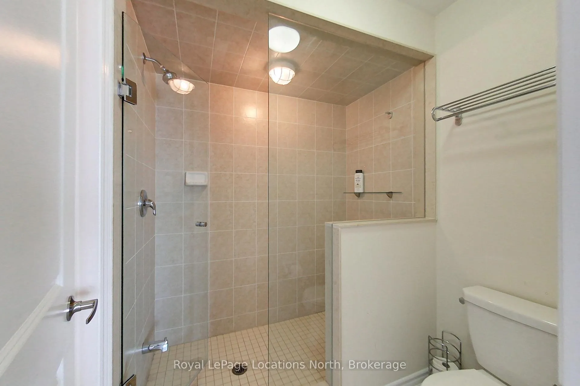 Photo 35 of 61 Waterview Road, Wasaga Beach — HOMEH