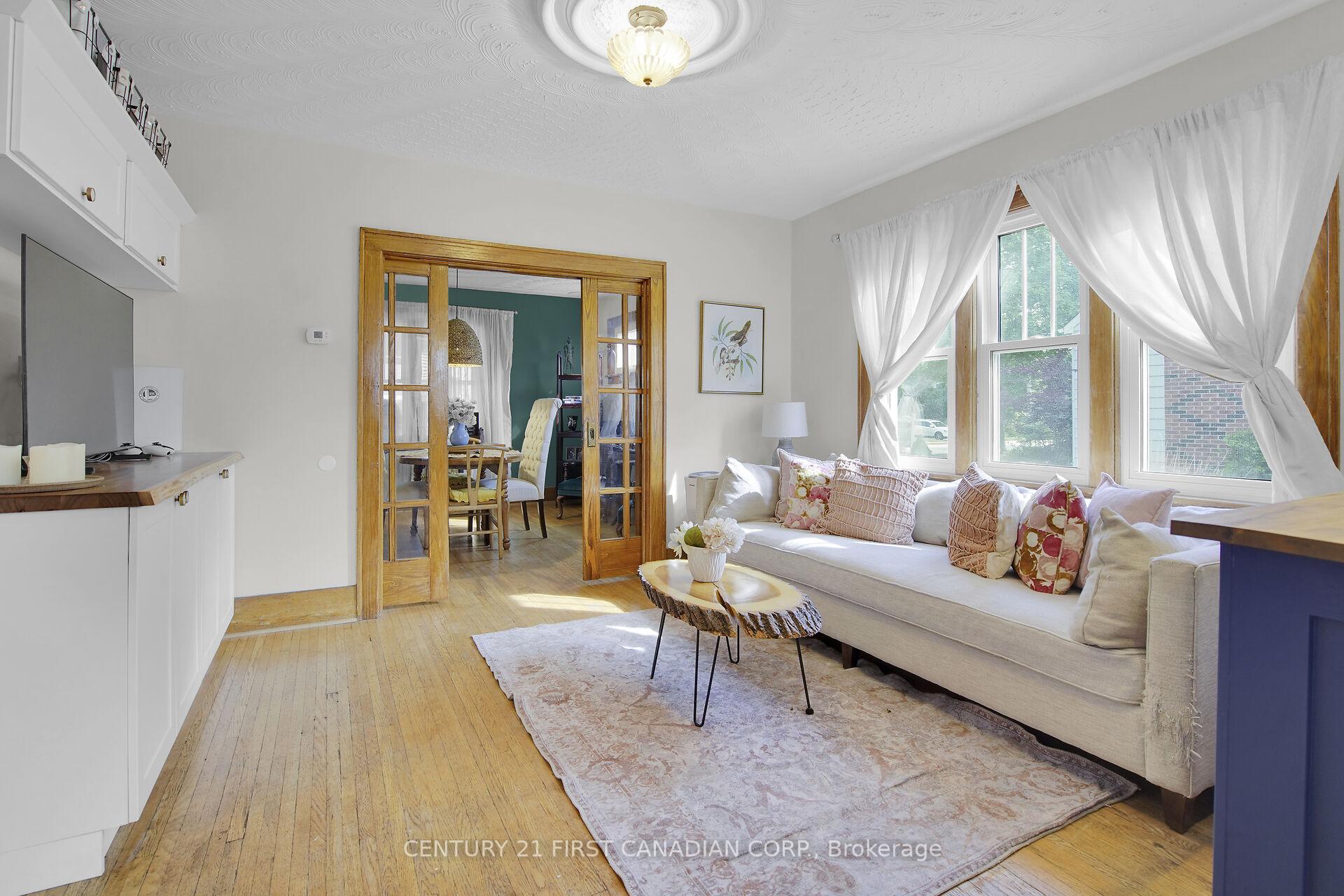 Photo 8 of 196 Queen Street, West Elgin, Rodney — HOMEH